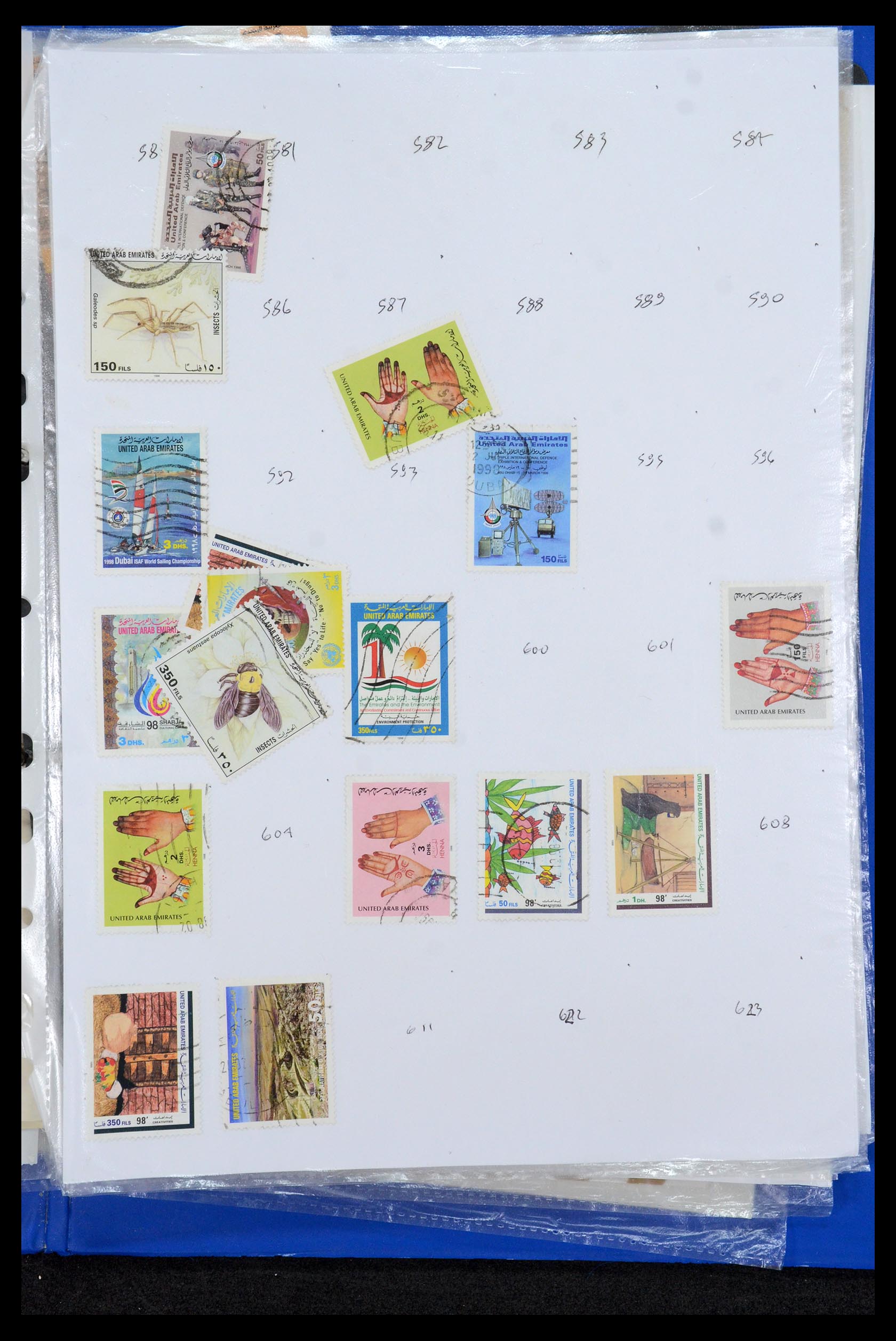 35411 128 - Stamp Collection 35411 Malta 1860-1987.