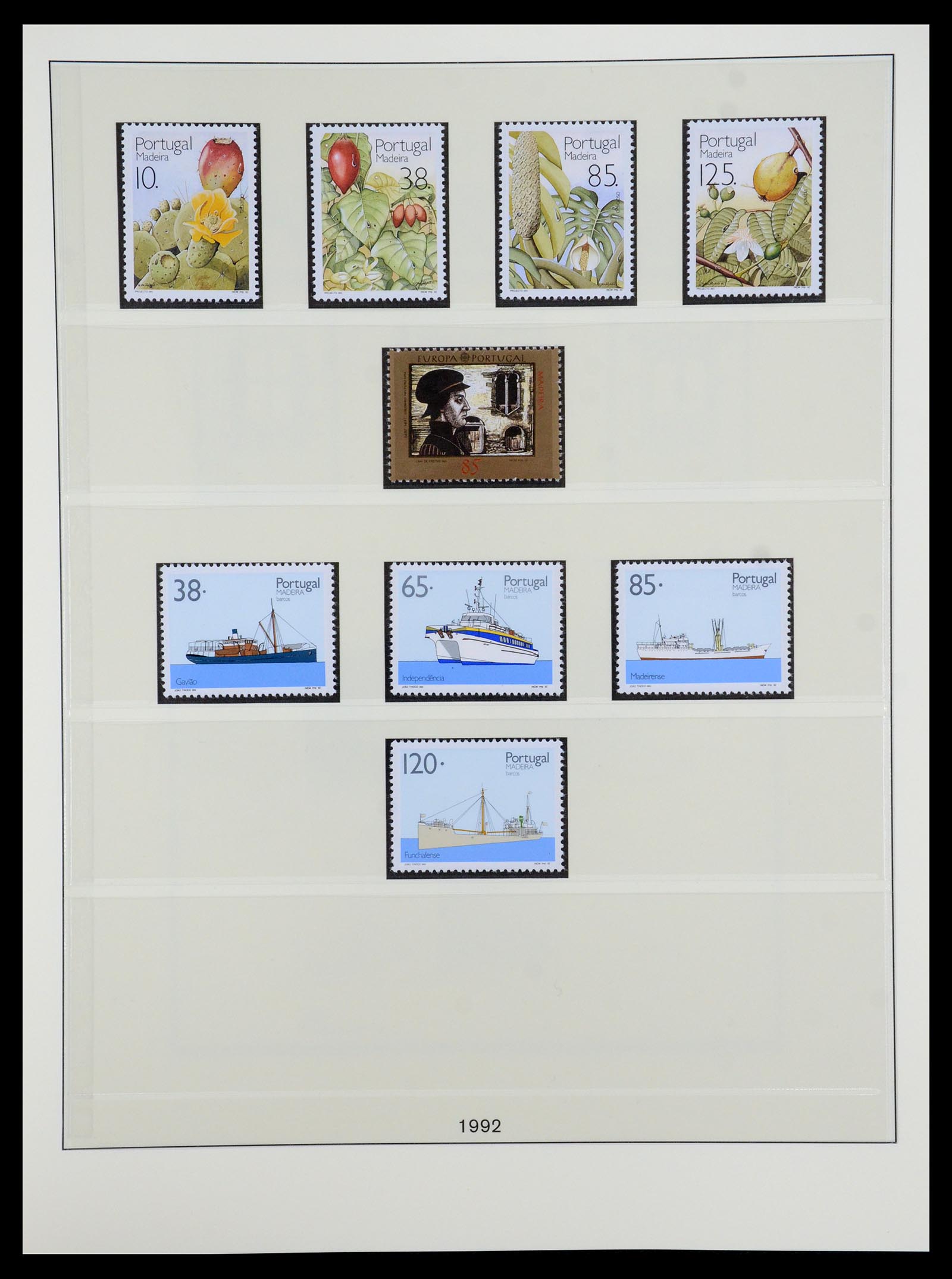 35418 075 - Postzegelverzameling 35418 Azoren en Madeira 1980-2007.