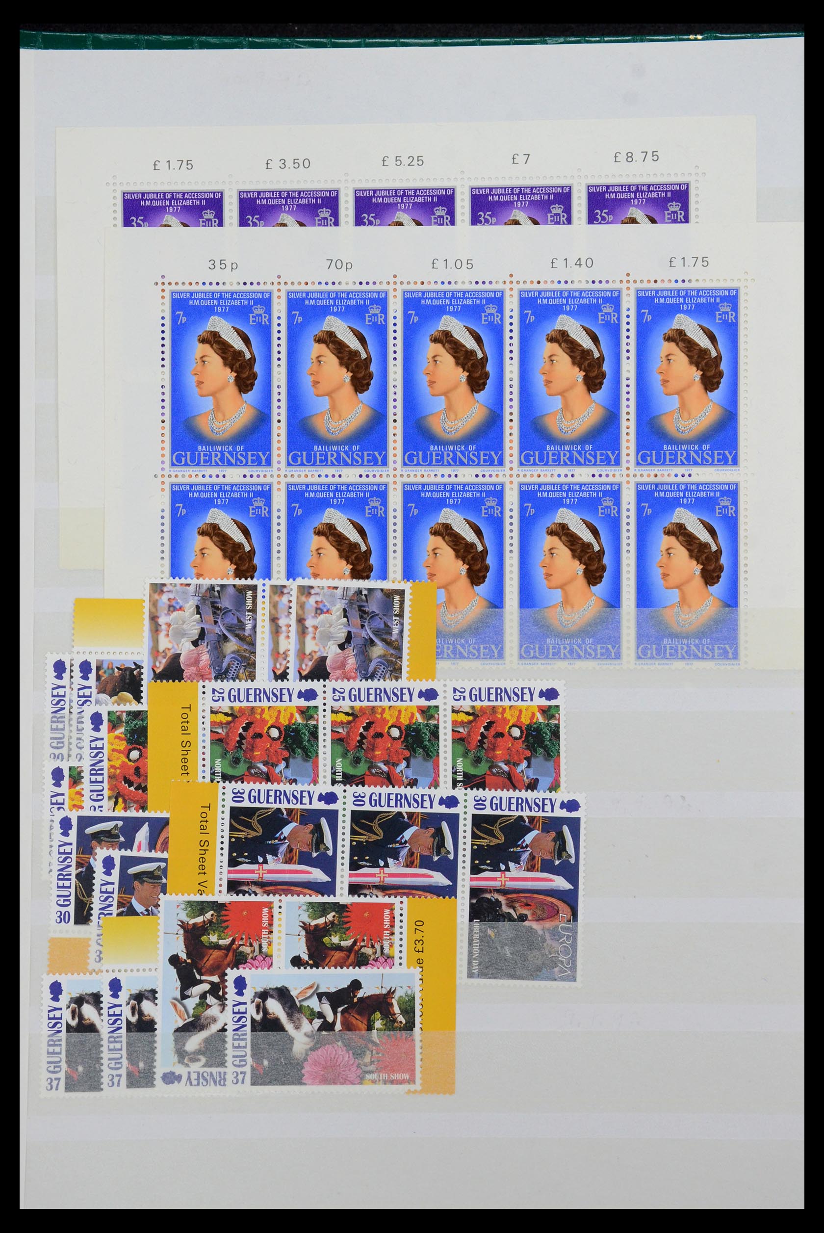 35438 012 - Postzegelverzameling 35438 Kanaaleilanden 1974-2001.