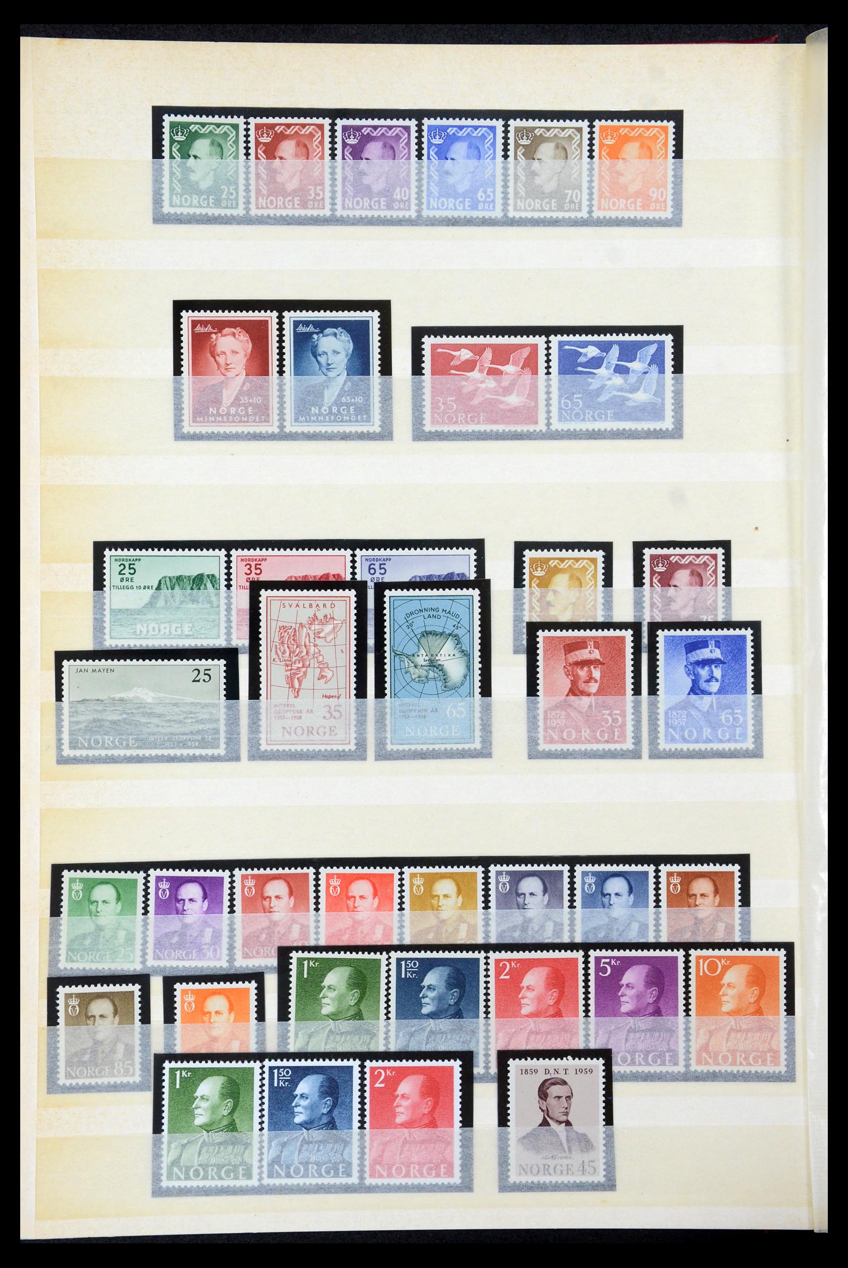 35453 011 - Postzegelverzameling 35453 Noorwegen 1910-1982.