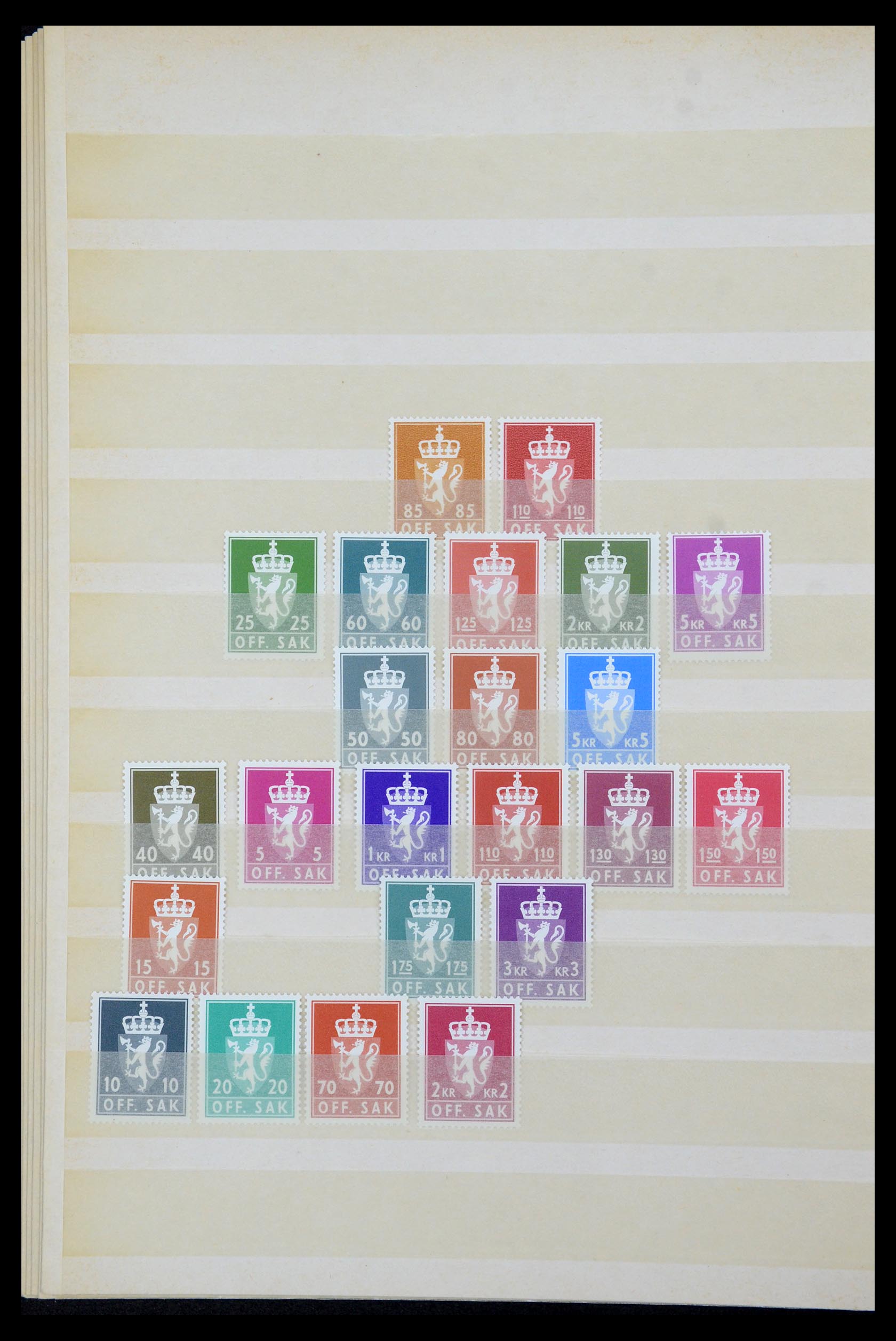35453 030 - Postzegelverzameling 35453 Noorwegen 1910-1982.