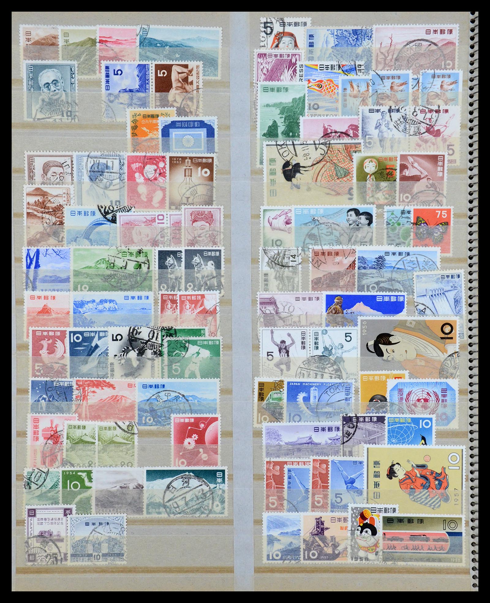 35461 008 - Stamp Collection 35461 Japan 1876-1972.