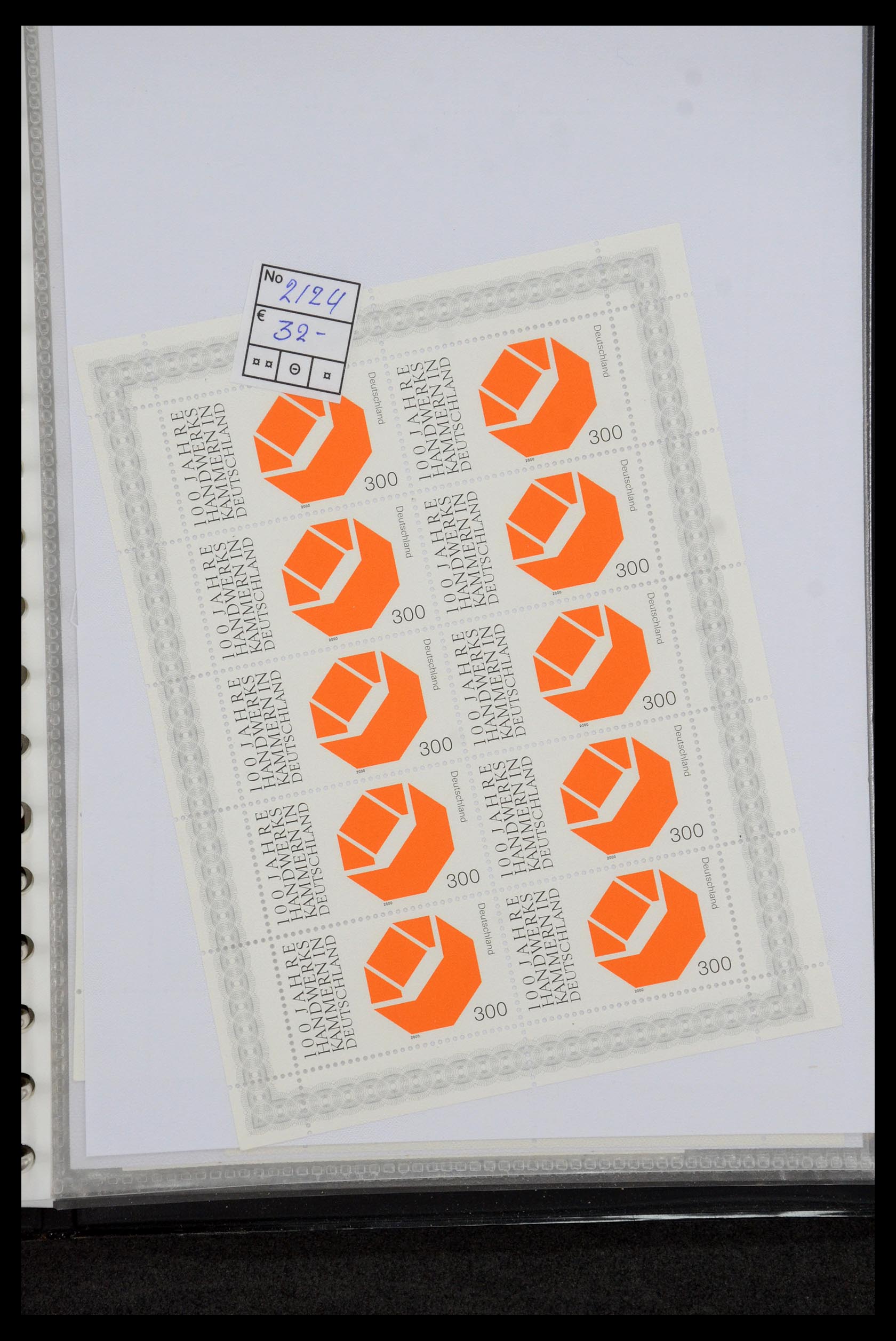 35474 142 - Stamp Collection 35474 Bundespost 1995-2000.