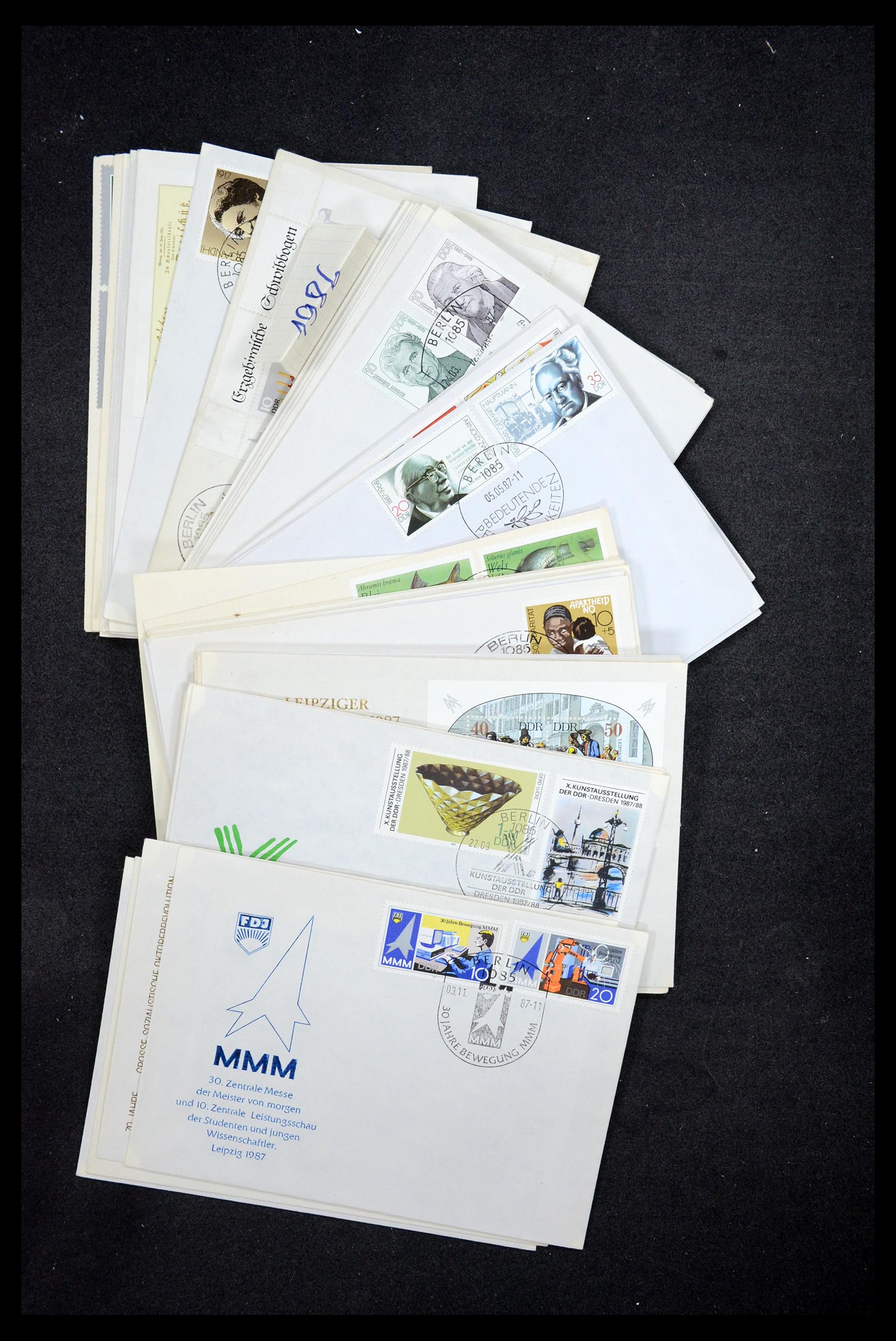 35491 162 - Stamp Collection 35491 Germany covers and FDC's 1947-1990.