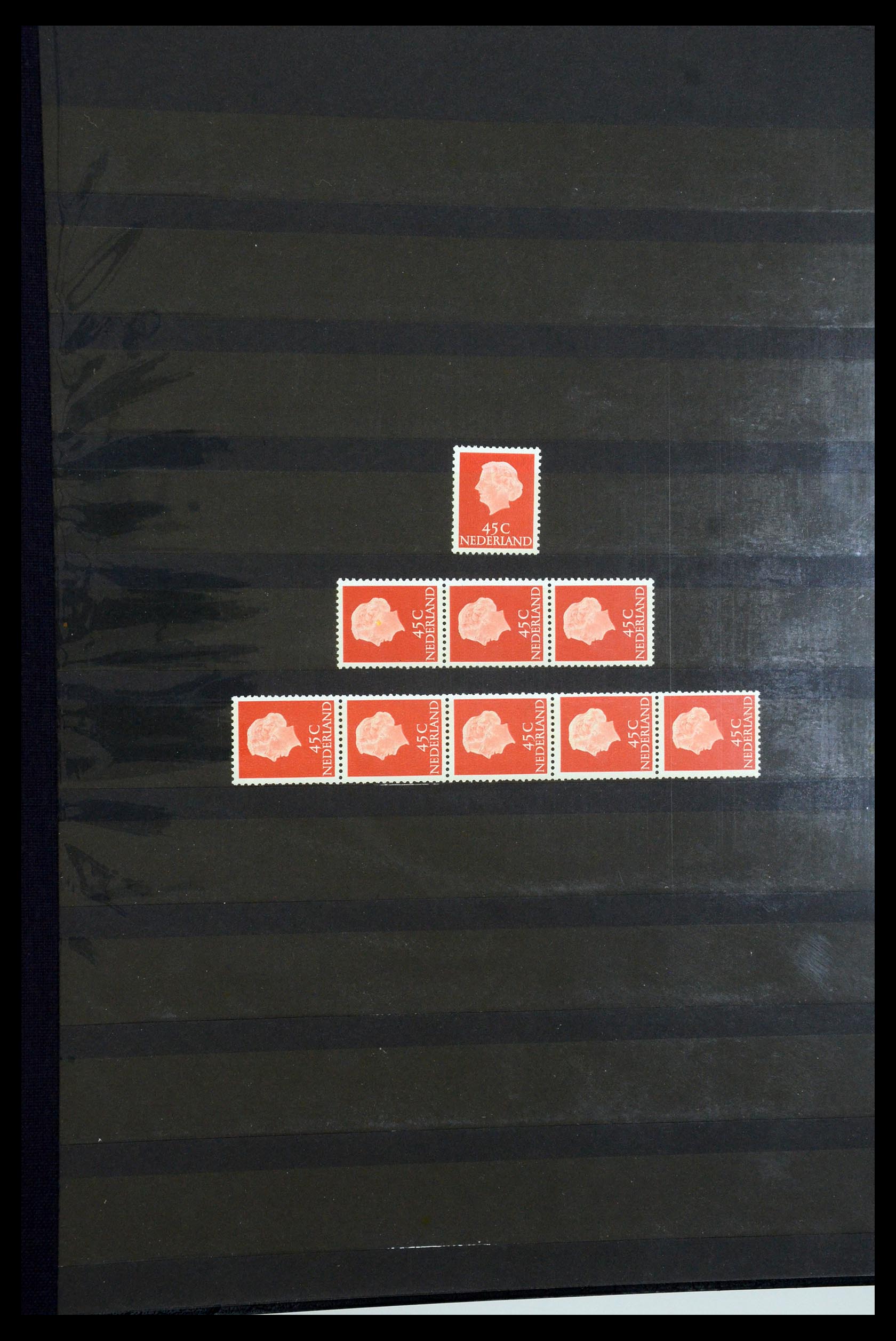 35543 031 - Postzegelverzameling 35543 Nederland rolzegels 1965-1972.
