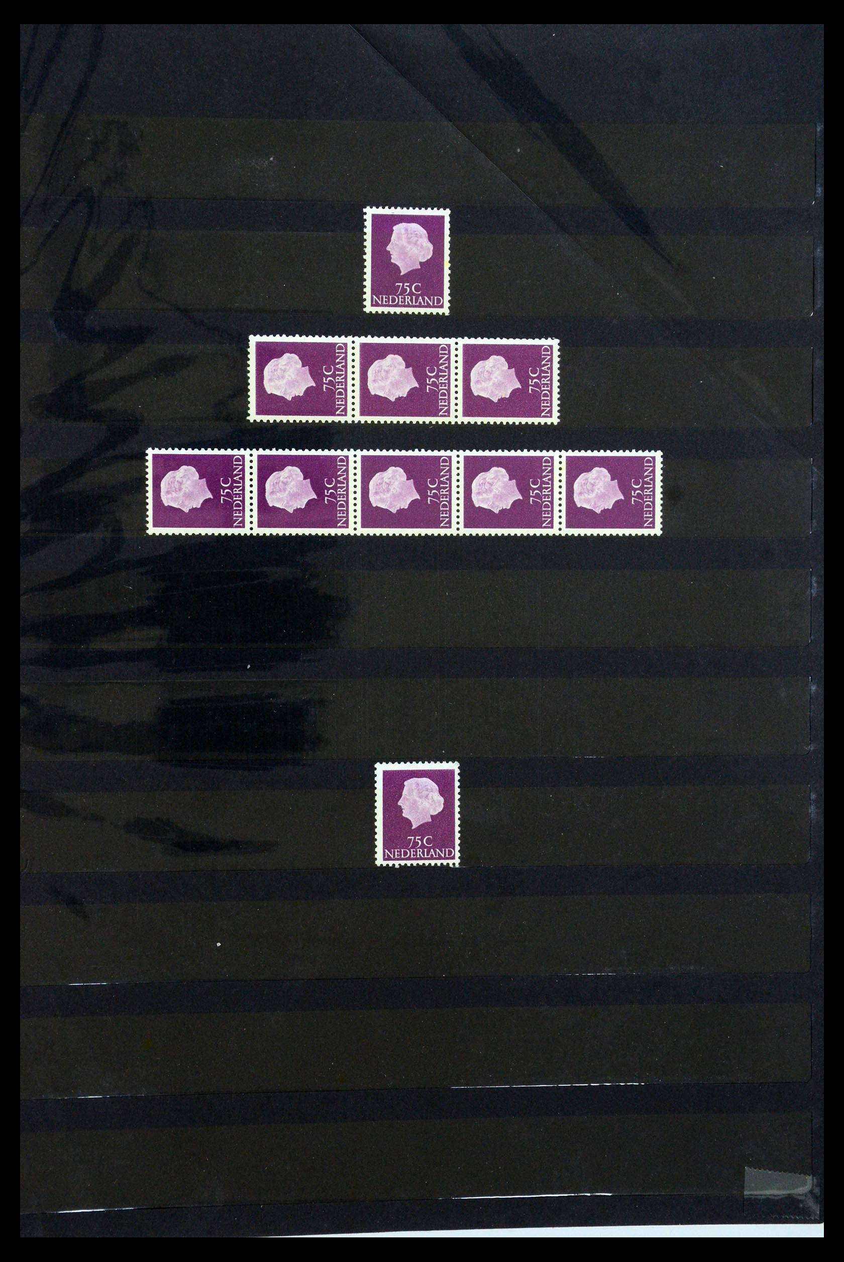 35543 038 - Postzegelverzameling 35543 Nederland rolzegels 1965-1972.