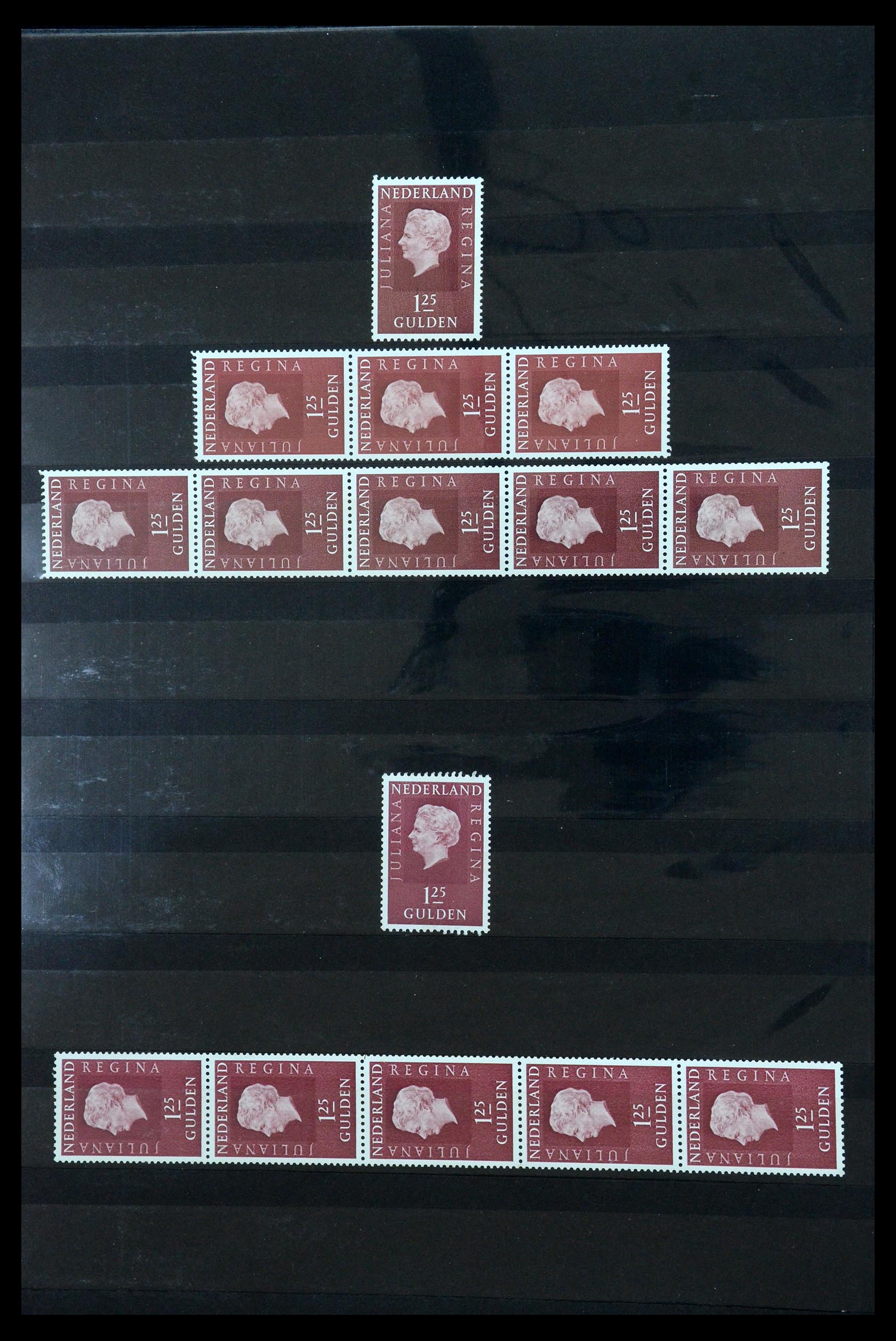 35543 061 - Postzegelverzameling 35543 Nederland rolzegels 1965-1972.