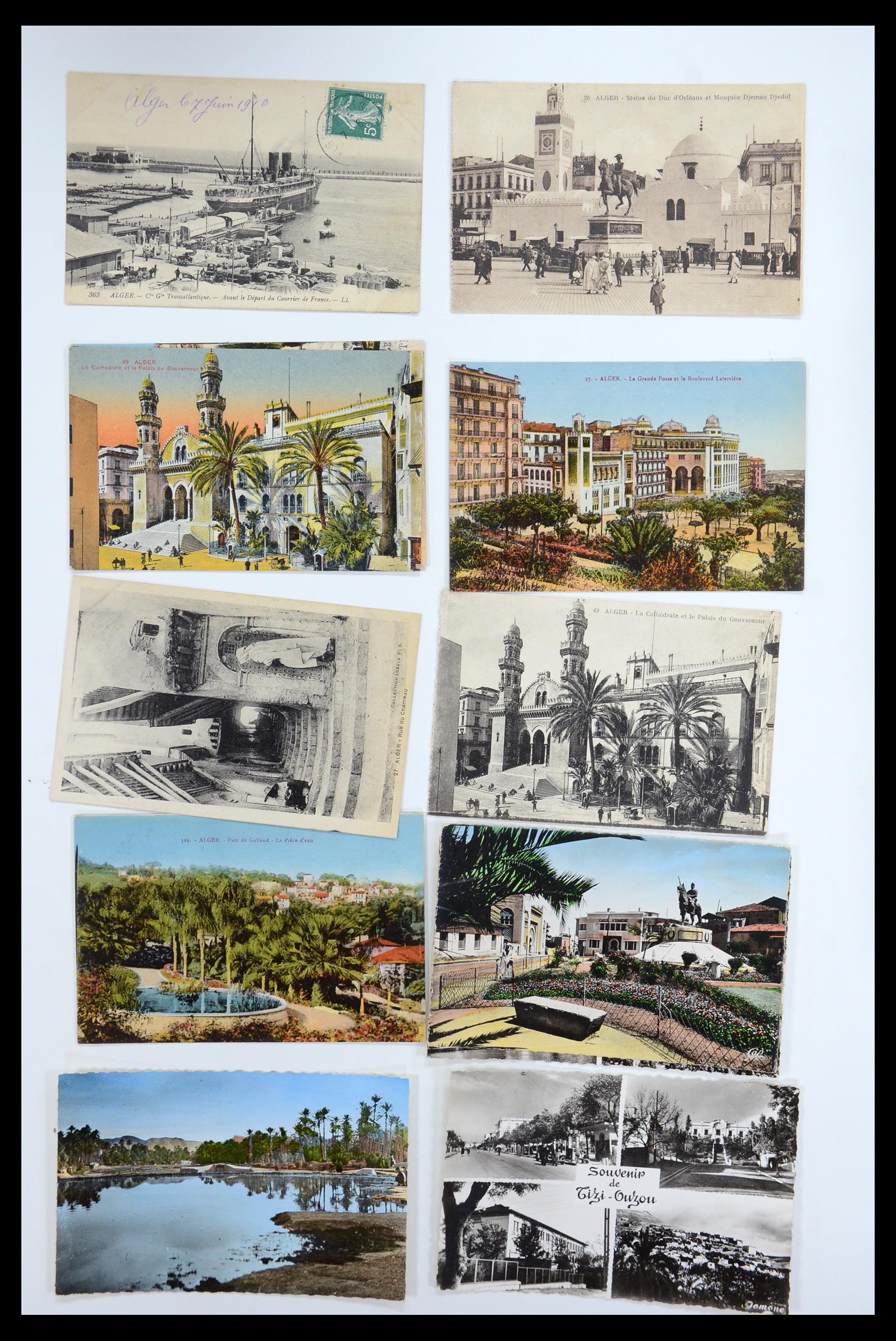 35558 013 - Postzegelverzameling 35558 Algerije ansichtkaarten 1900-1945.