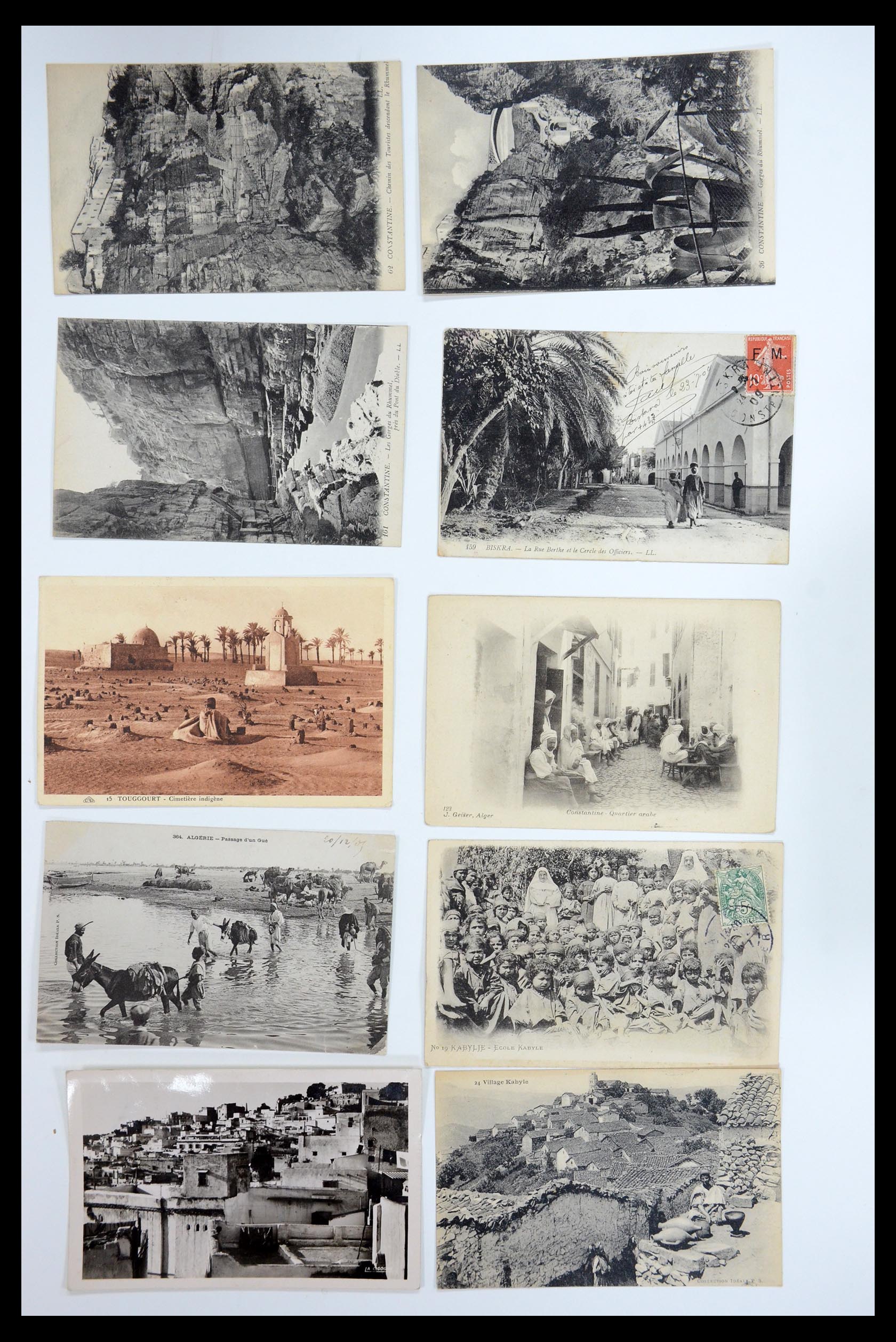 35558 040 - Postzegelverzameling 35558 Algerije ansichtkaarten 1900-1945.