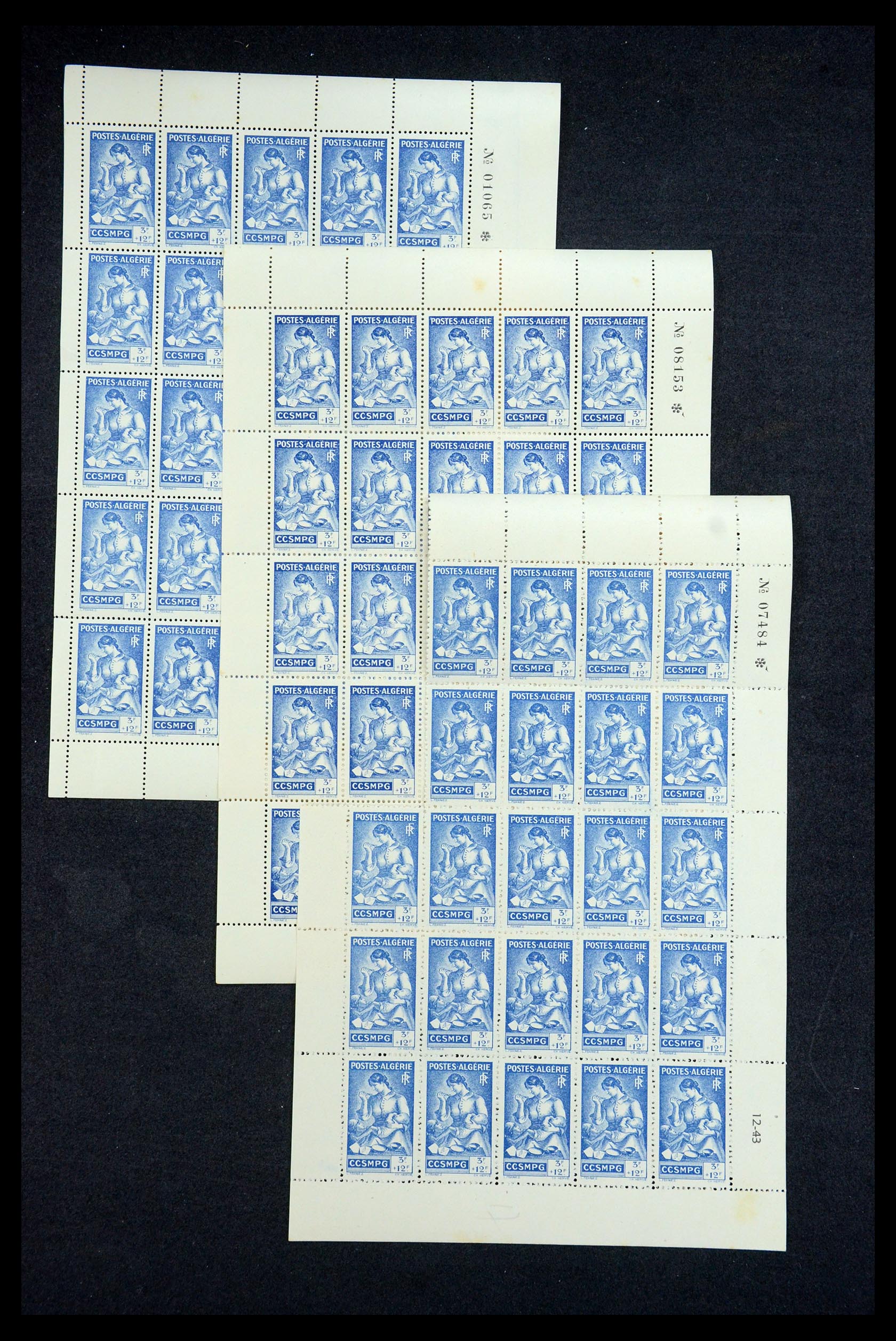 35559 003 - Postzegelverzameling 35559 Algerije 1943-1944.