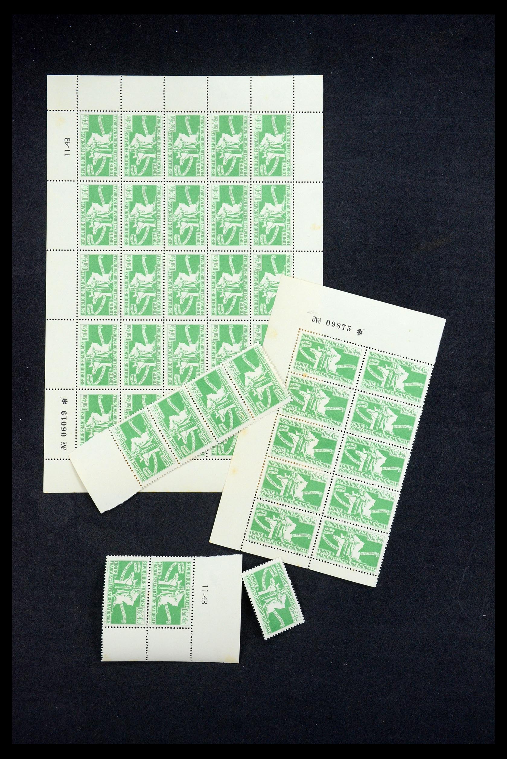 35559 005 - Postzegelverzameling 35559 Algerije 1943-1944.