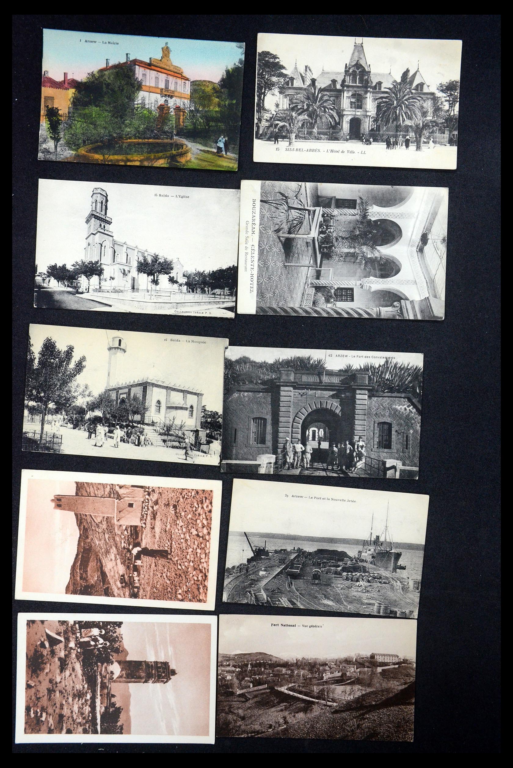 35563 009 - Postzegelverzameling 35563 Algerije ansichtkaarten 1900-1945.