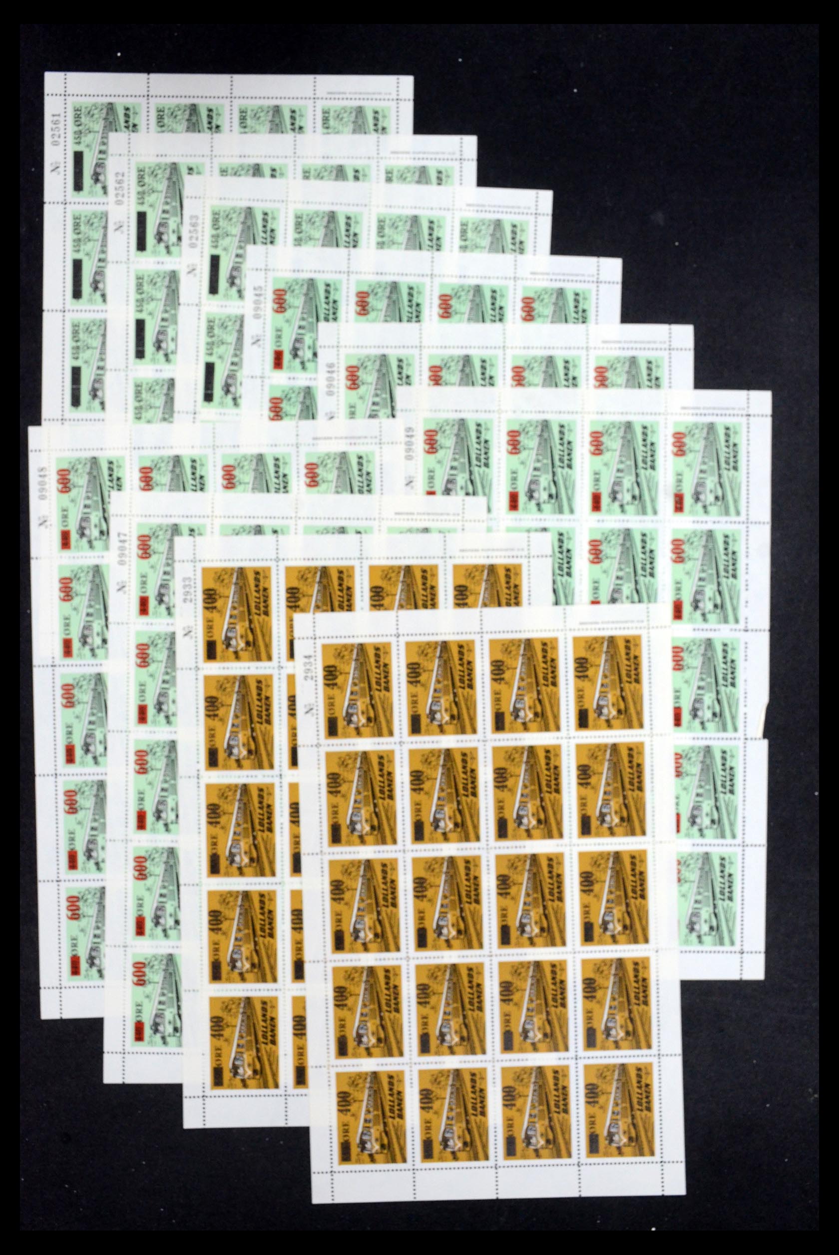 35571 024 - Postzegelverzameling 35571 Denemarken treinzegels.