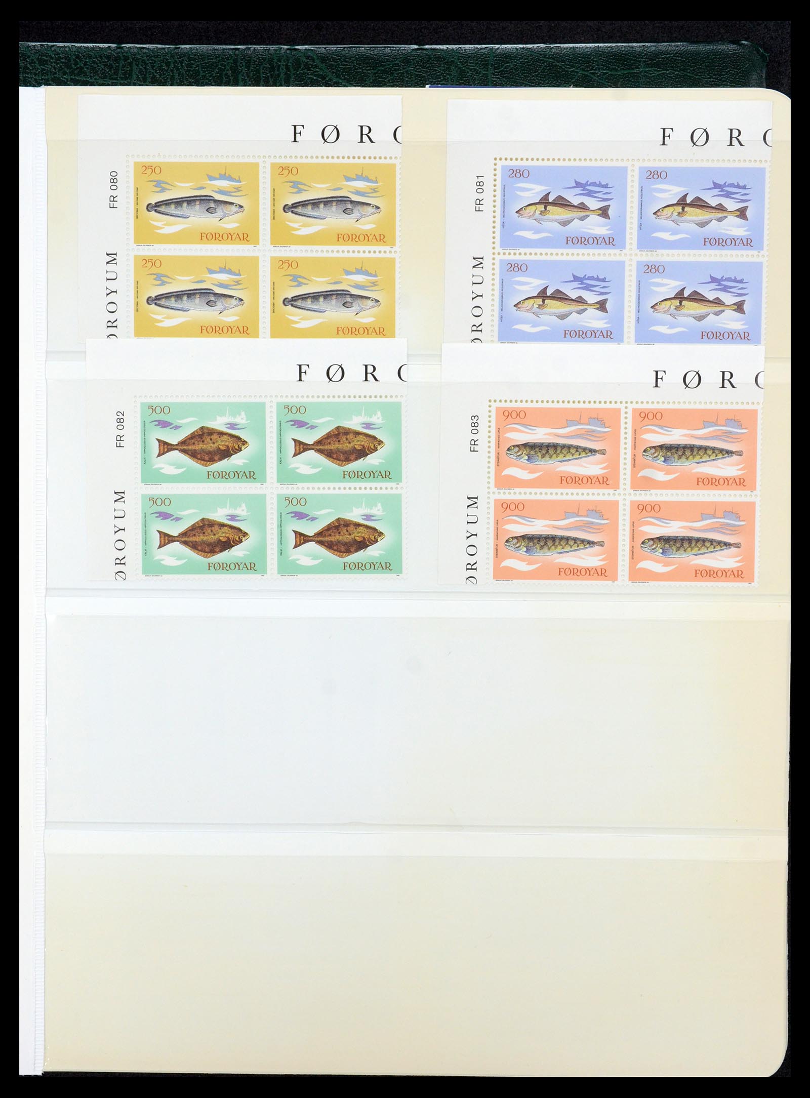 35581 084 - Stamp Collection 35581 Faroe Islands 1975-2007.