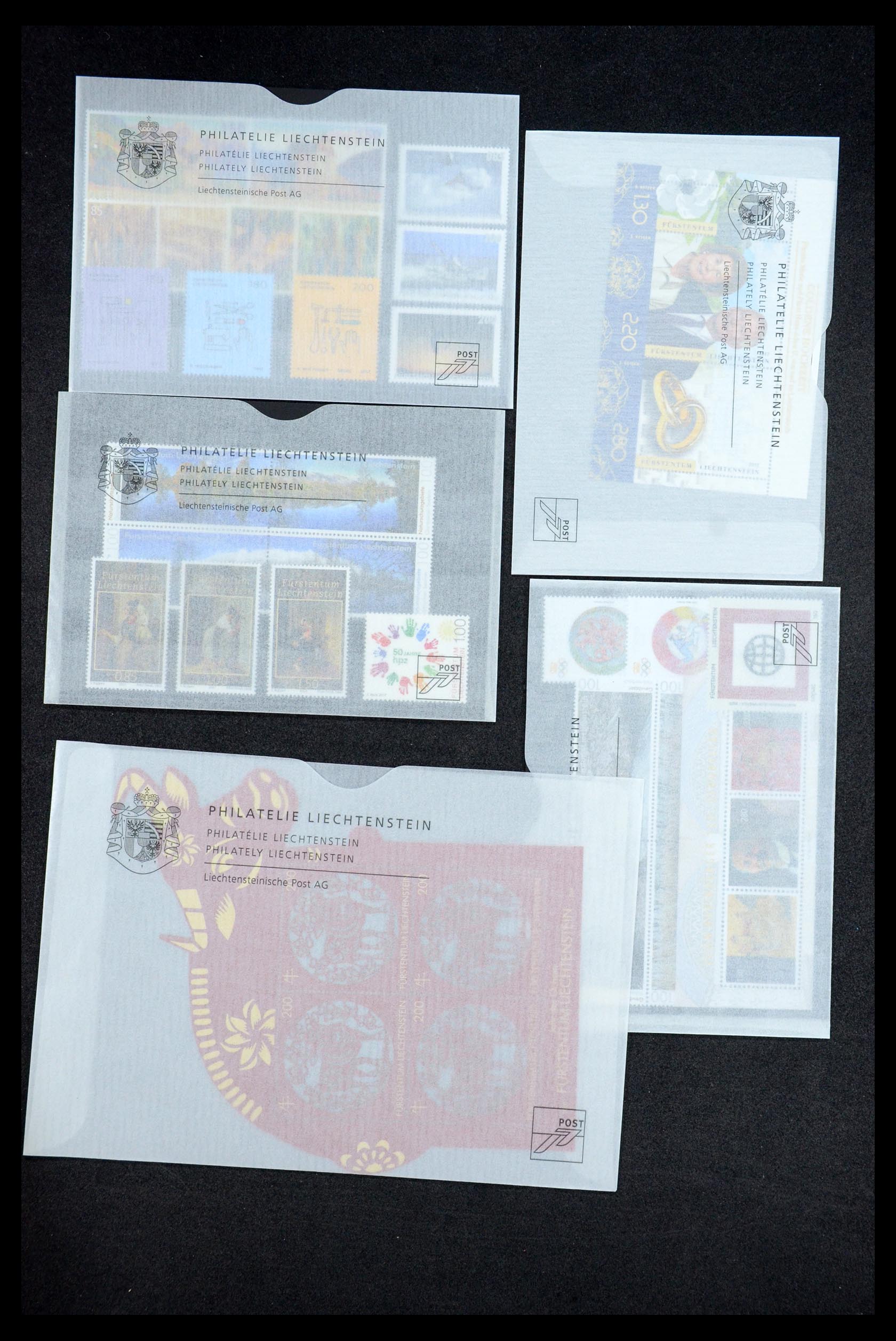 35586 241 - Stamp Collection 35586 Liechtenstein 1912-2021!
