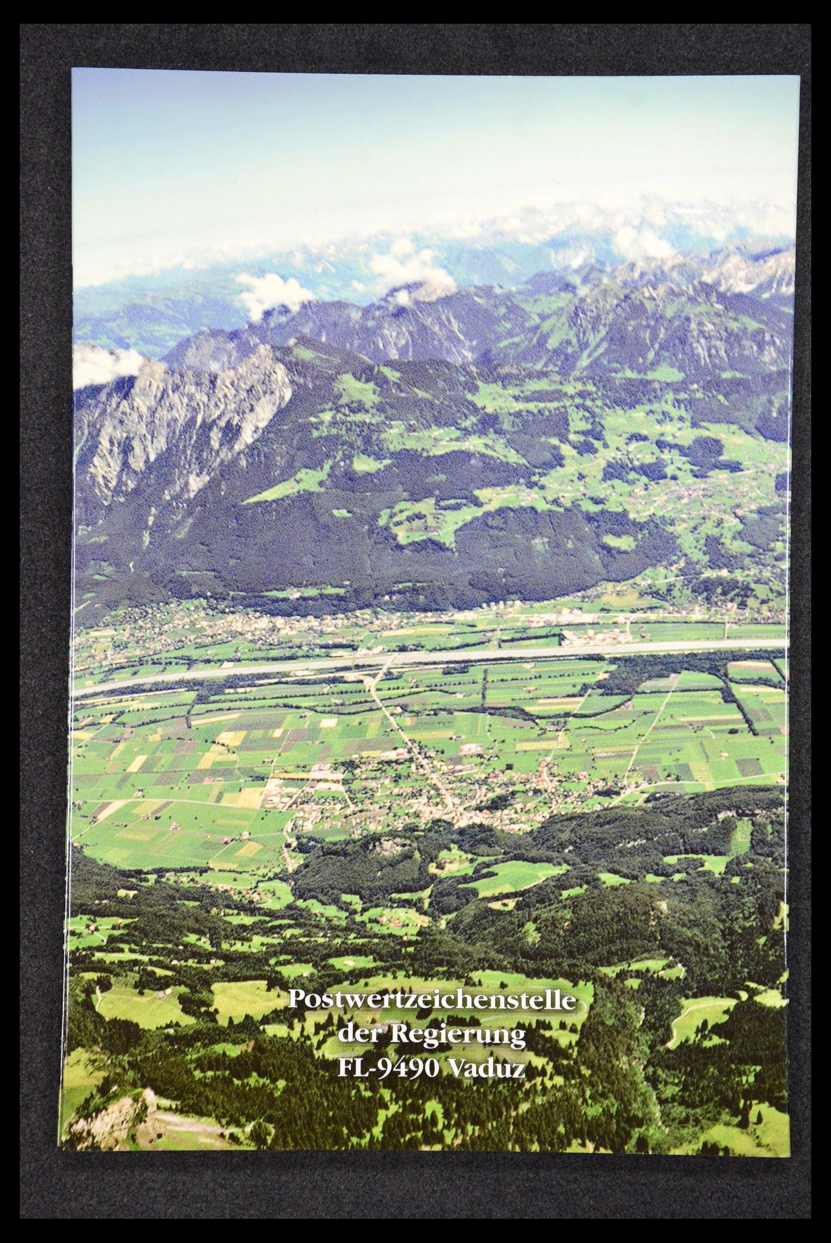 35586 261 - Postzegelverzameling 35586 Liechtenstein 1912-2021!