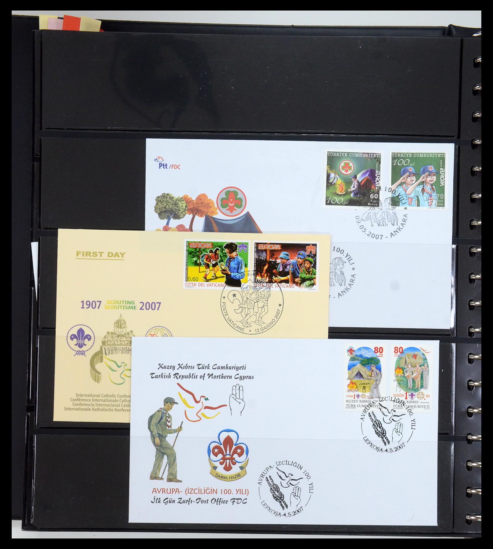 35591 048 - Postzegelverzameling 35591 Scouting 1920-2010.