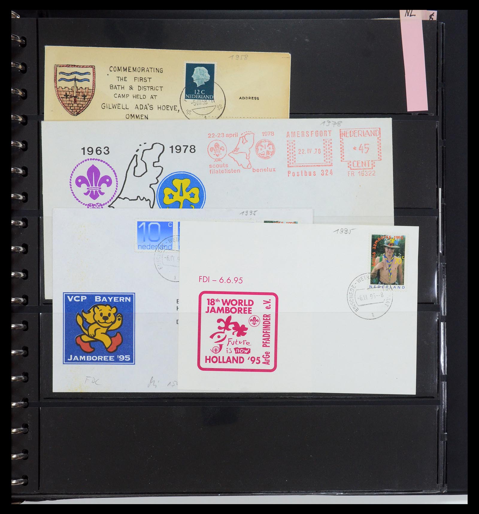 35591 049 - Postzegelverzameling 35591 Scouting 1920-2010.