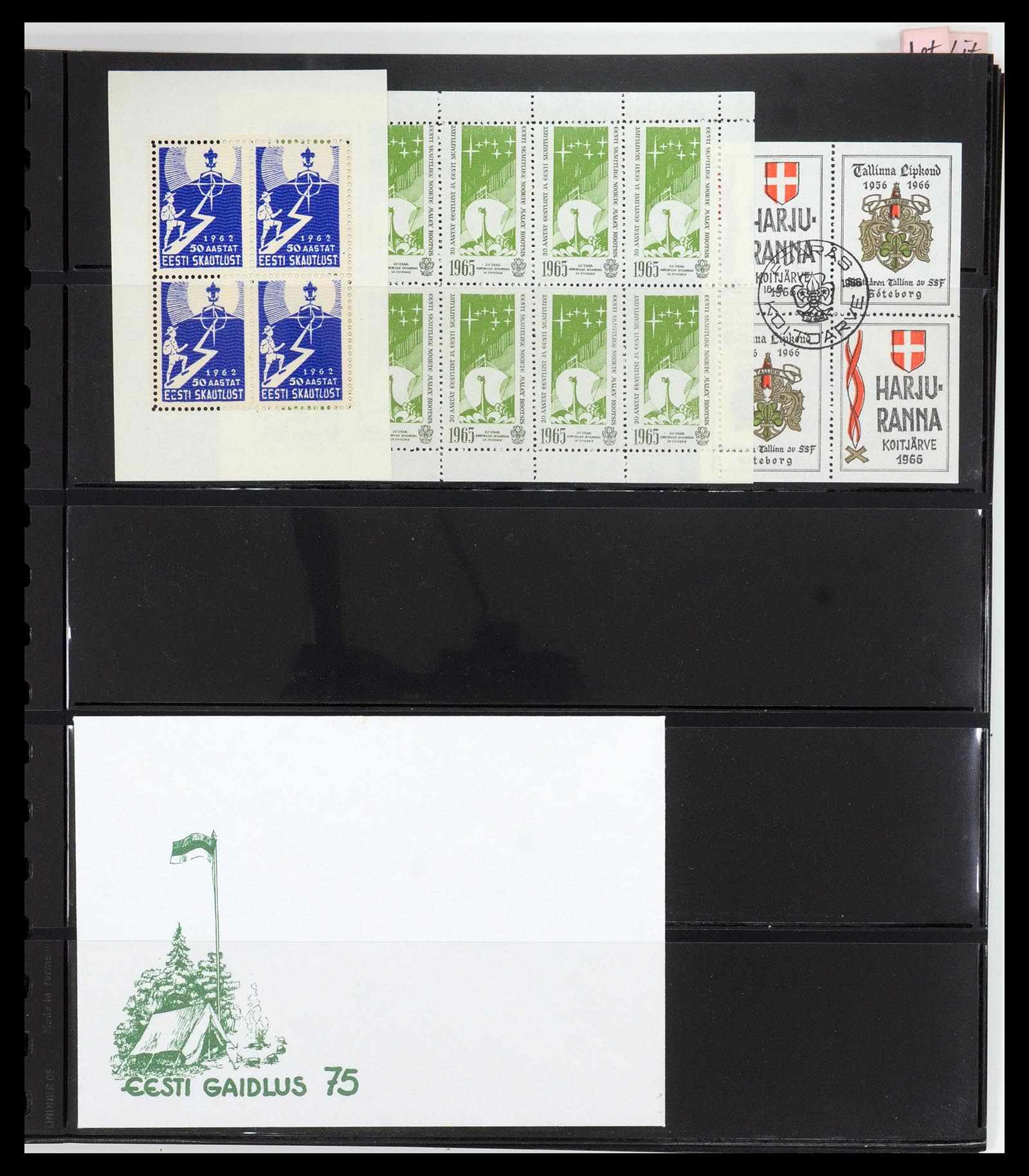 35591 120 - Stamp Collection 35591 Scouting 1920-2010.