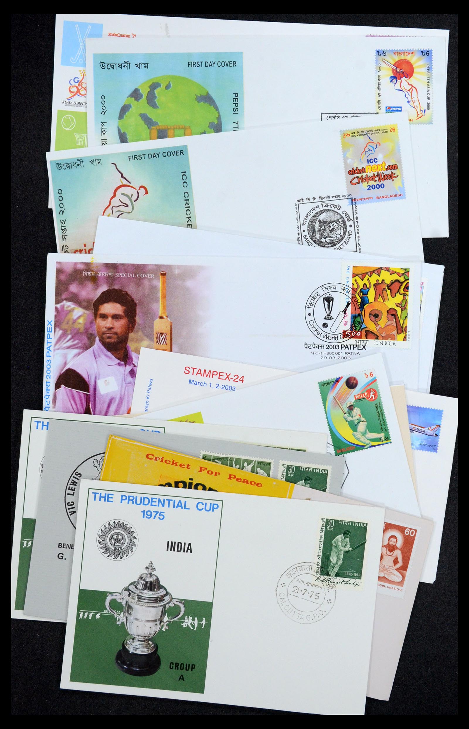 35594 366 - Postzegelverzameling 35594 Motief Cricket 1962-1996.