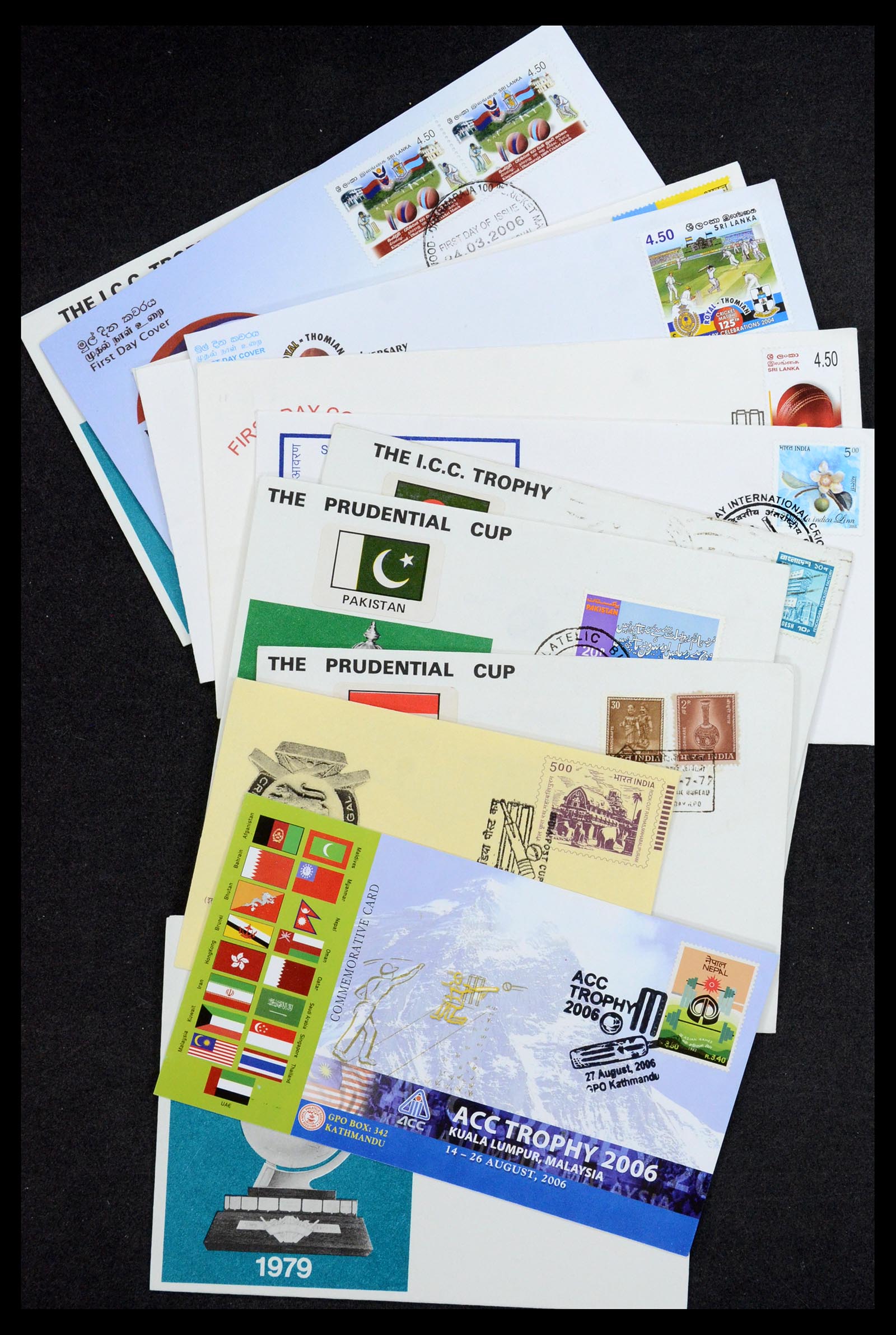 35594 367 - Postzegelverzameling 35594 Motief Cricket 1962-1996.