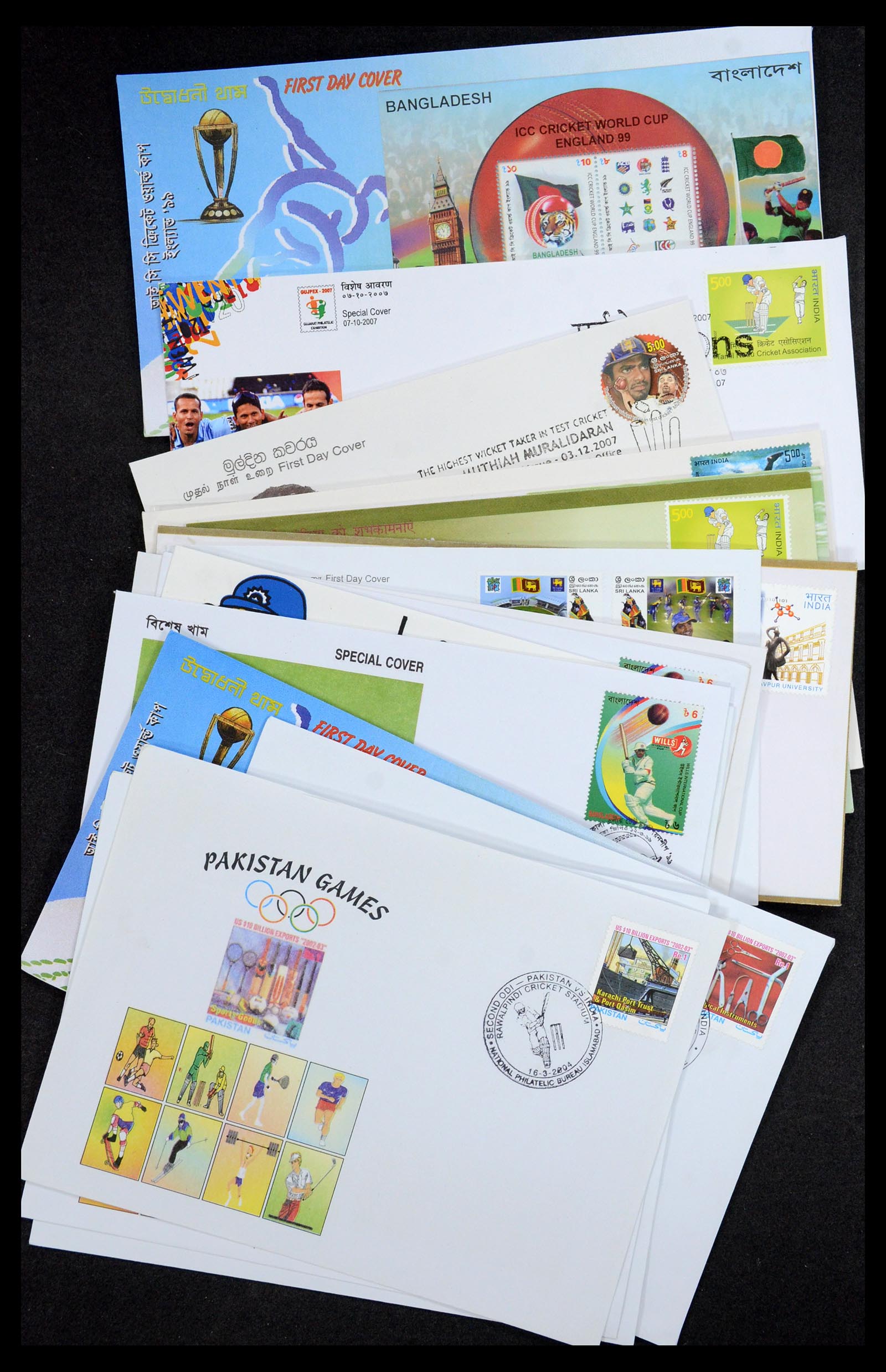 35594 369 - Postzegelverzameling 35594 Motief Cricket 1962-1996.