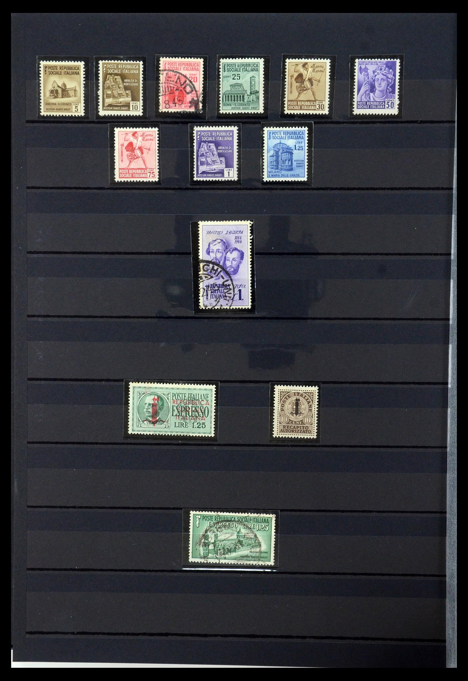 35603 041 - Postzegelverzameling 35603 Italië 1862-1991.