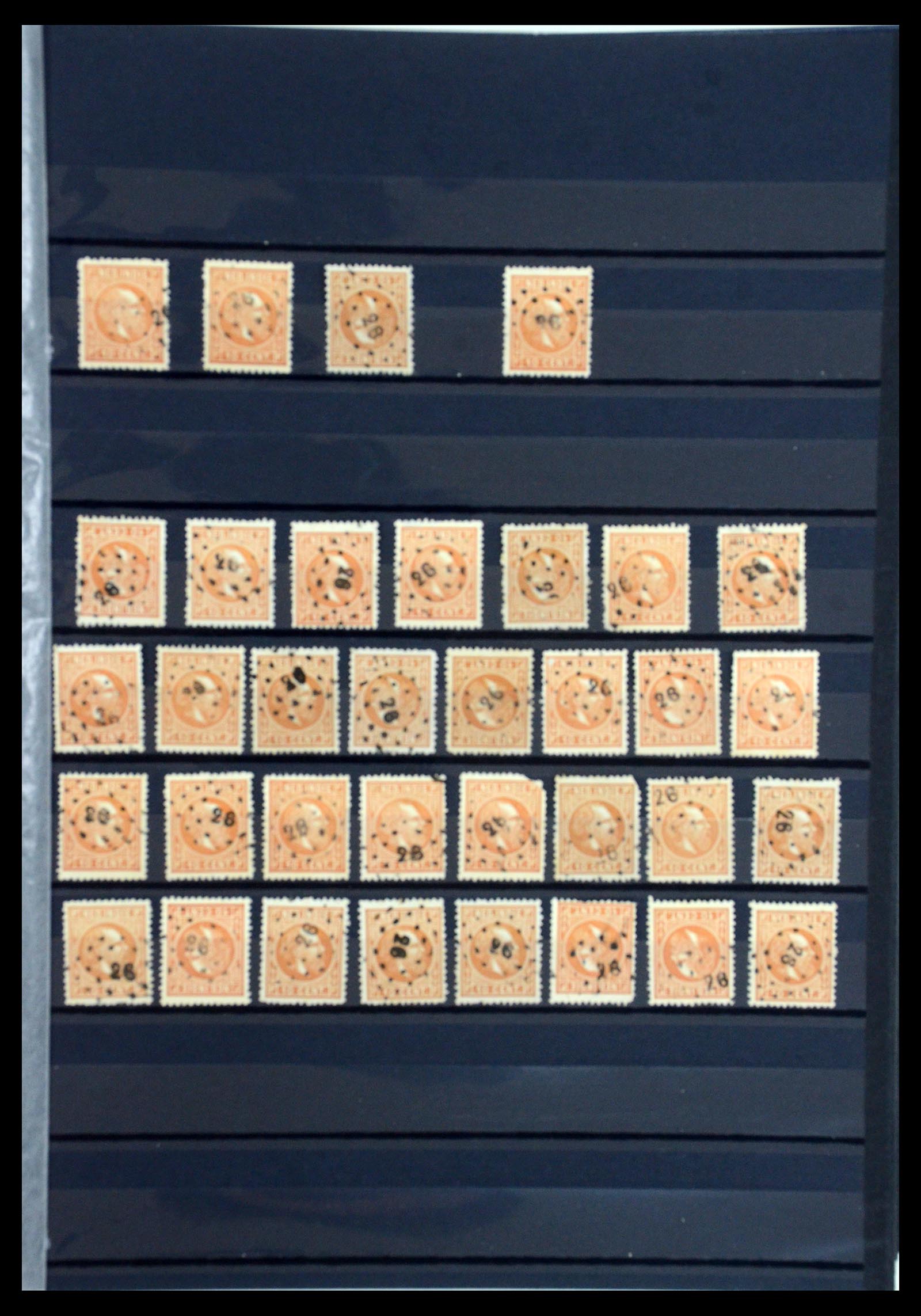 35612 011 - Postzegelverzameling 35612 Nederlands Indië stempels.