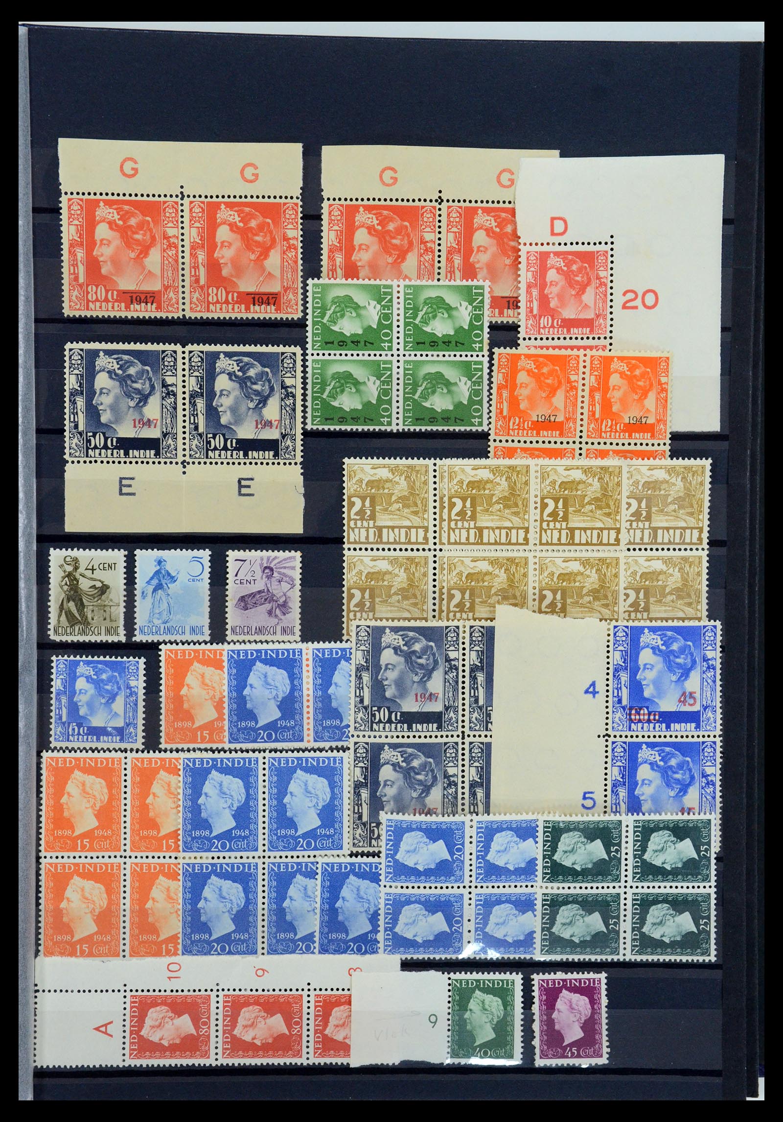 35612 051 - Postzegelverzameling 35612 Nederlands Indië stempels.