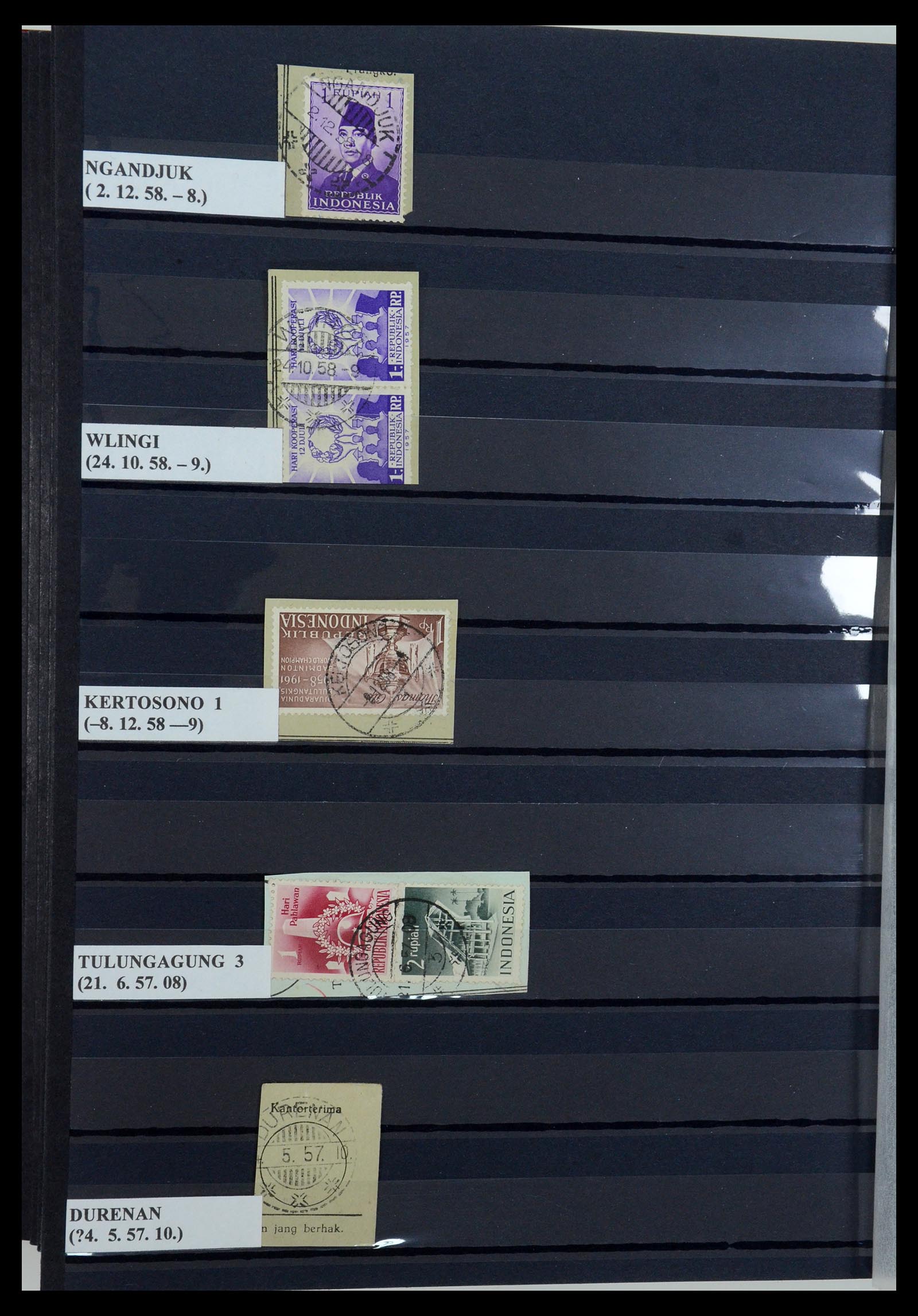 35612 090 - Postzegelverzameling 35612 Nederlands Indië stempels.