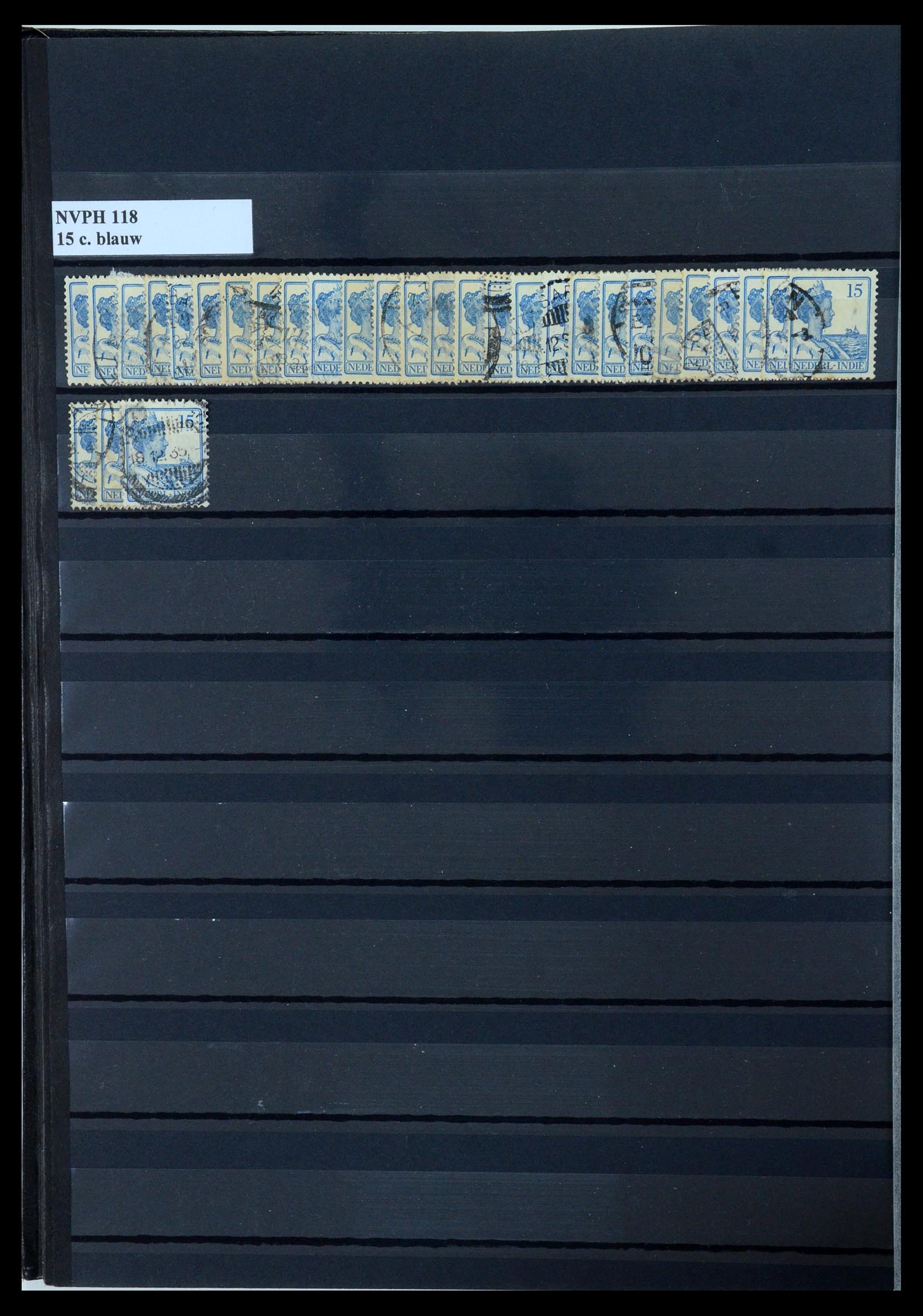 35628 013 - Postzegelverzameling 35628 Nederlands Indië stempels.