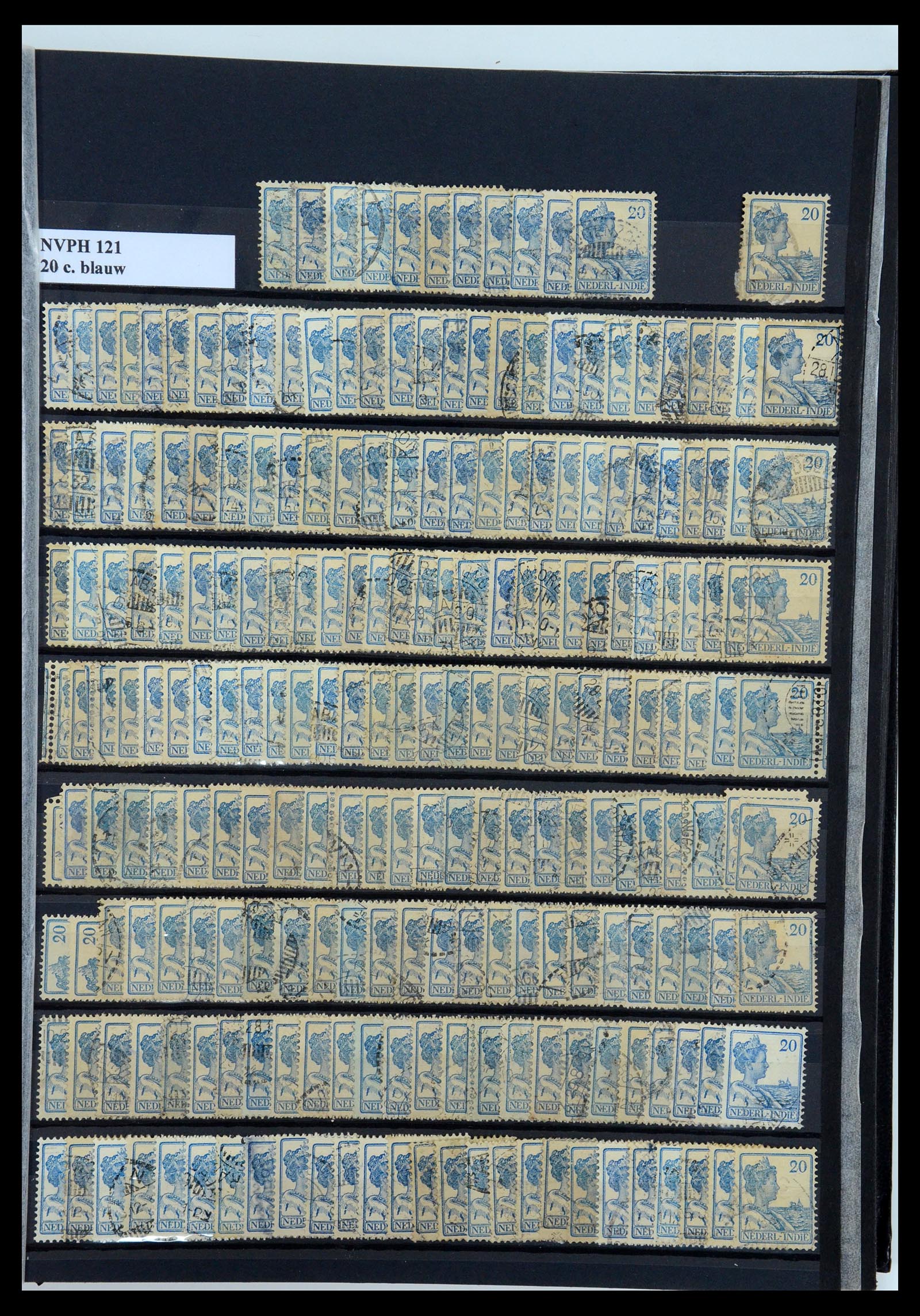 35628 016 - Postzegelverzameling 35628 Nederlands Indië stempels.