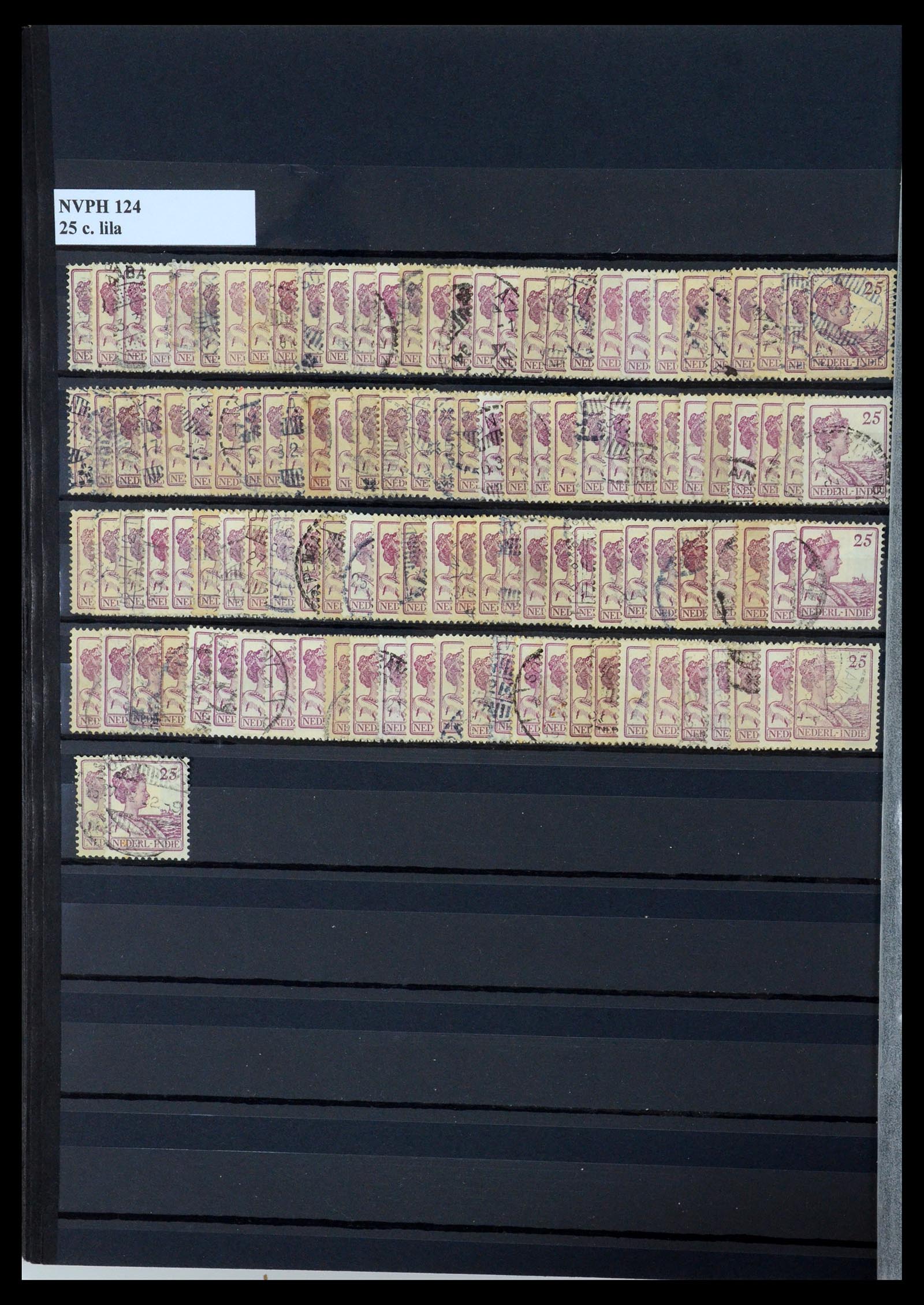 35628 019 - Postzegelverzameling 35628 Nederlands Indië stempels.