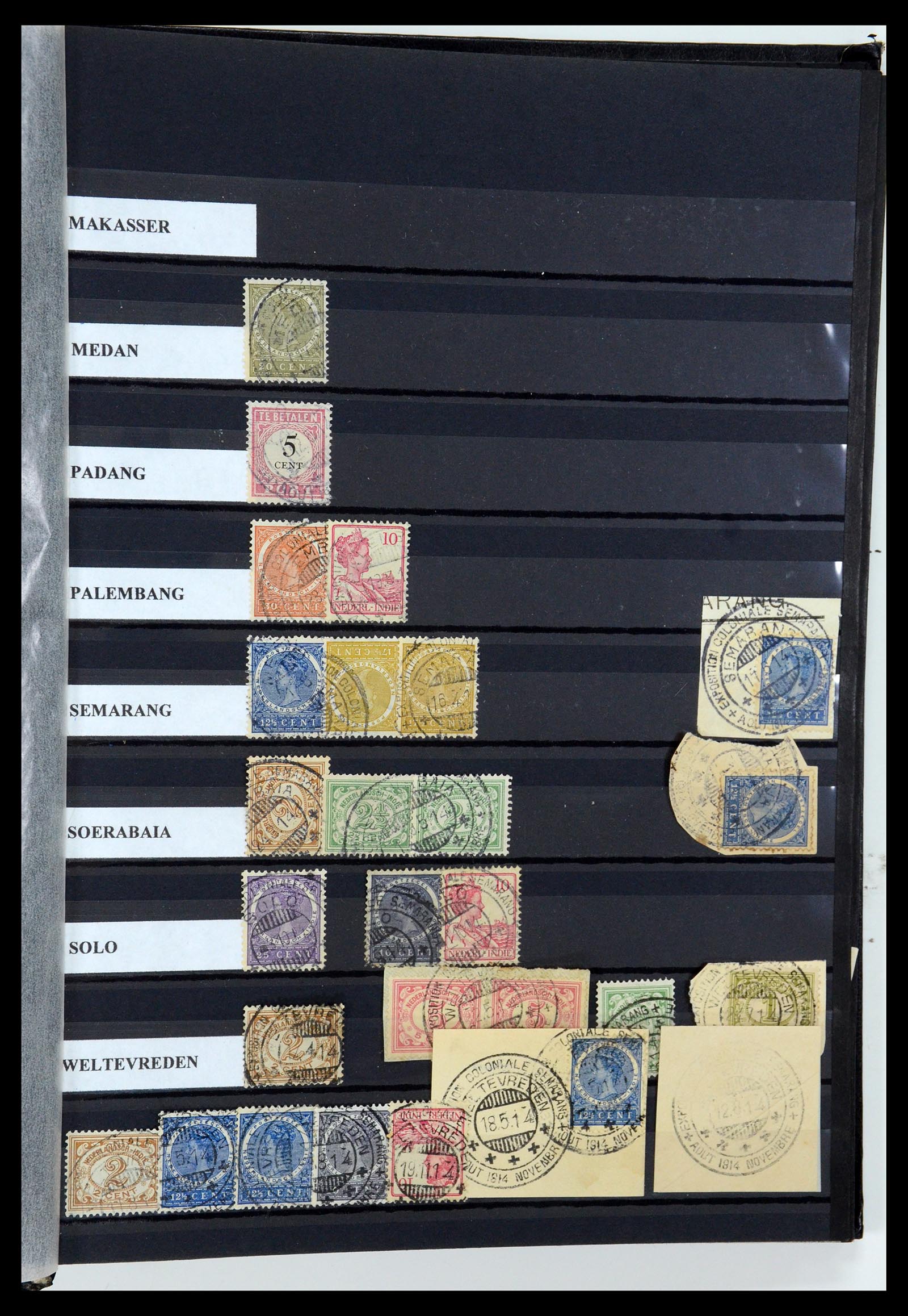 35628 033 - Postzegelverzameling 35628 Nederlands Indië stempels.