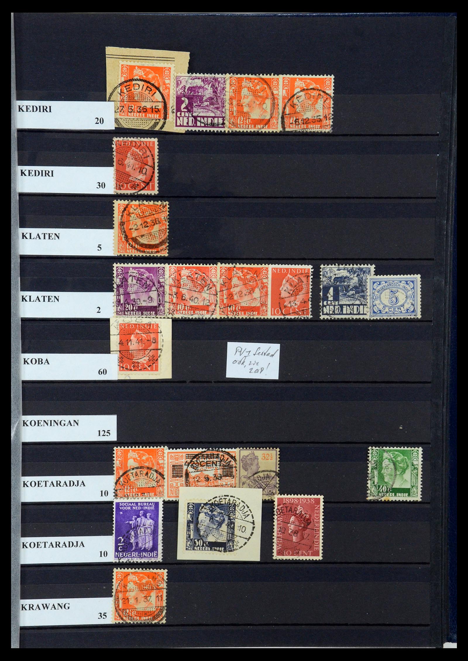 35628 074 - Postzegelverzameling 35628 Nederlands Indië stempels.