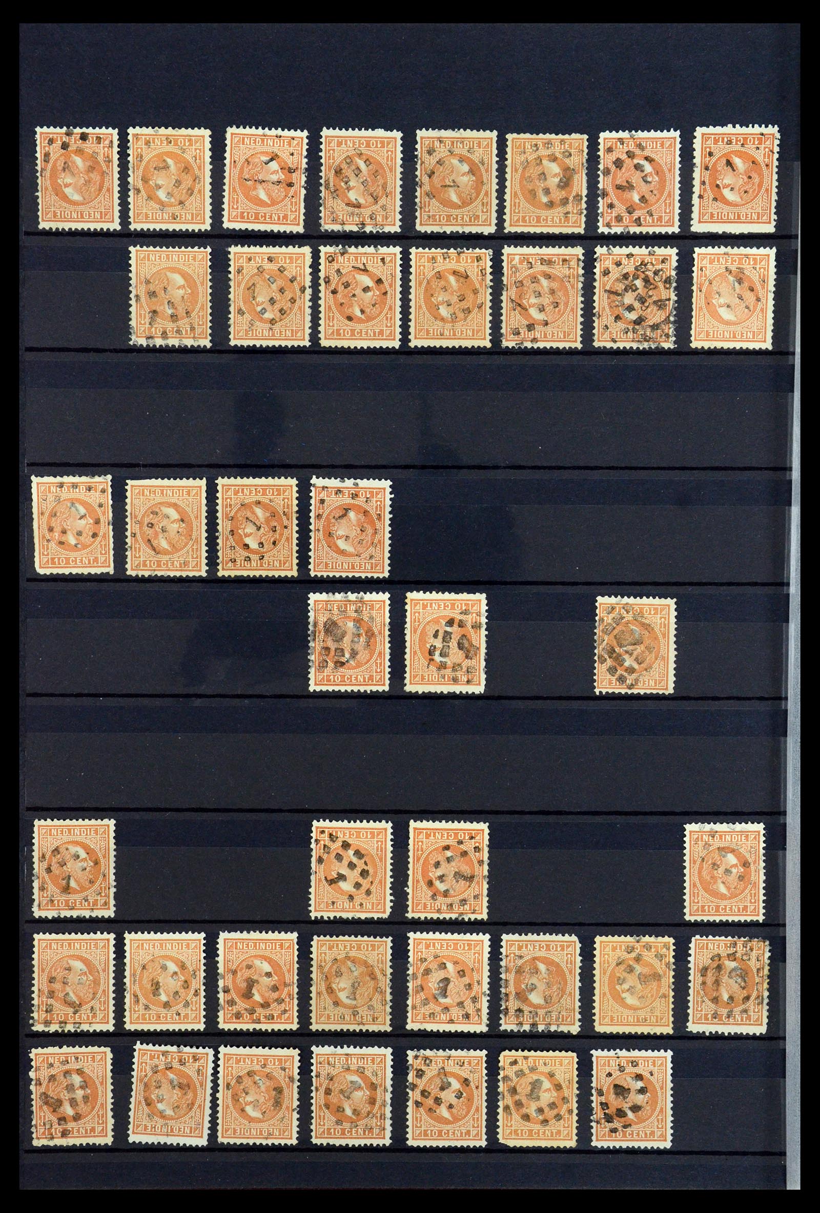 35628 096 - Postzegelverzameling 35628 Nederlands Indië stempels.