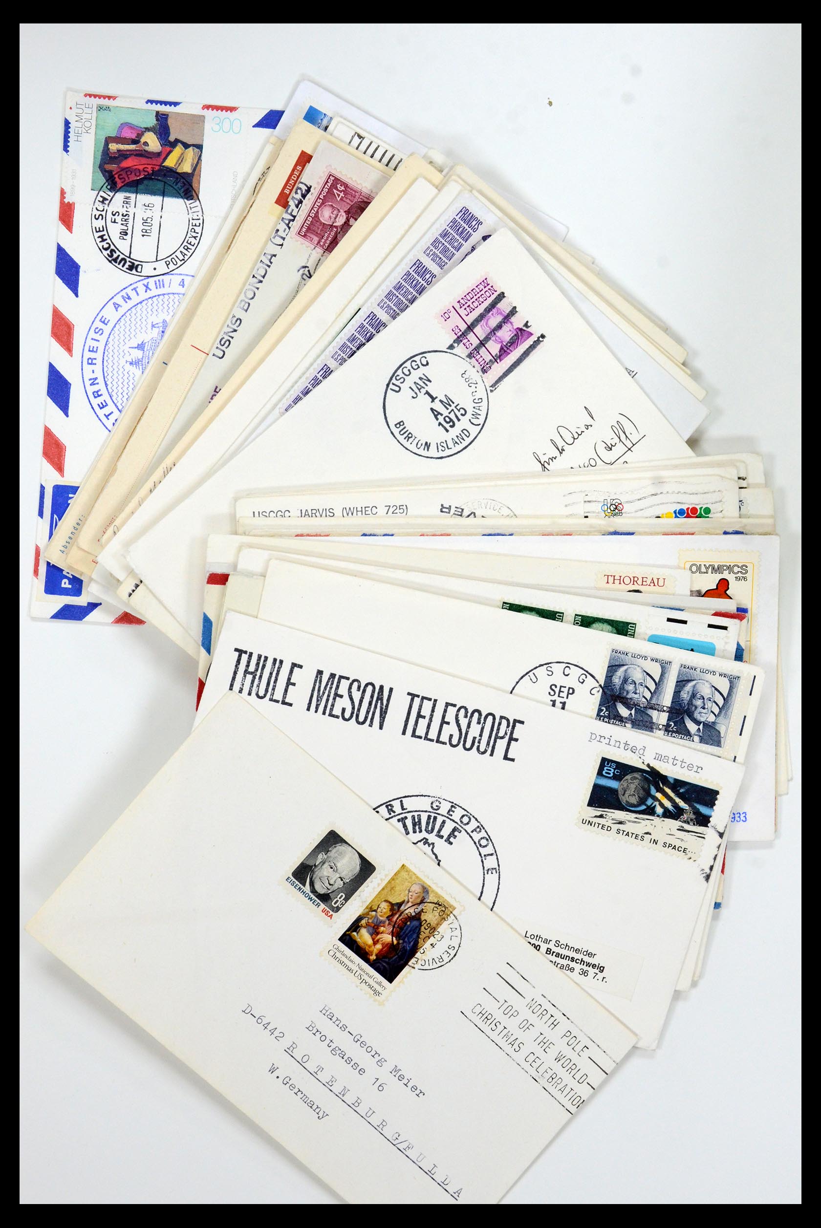 35629 002 - Postzegelverzameling 35629 Motief Noord en Zuid Pool.