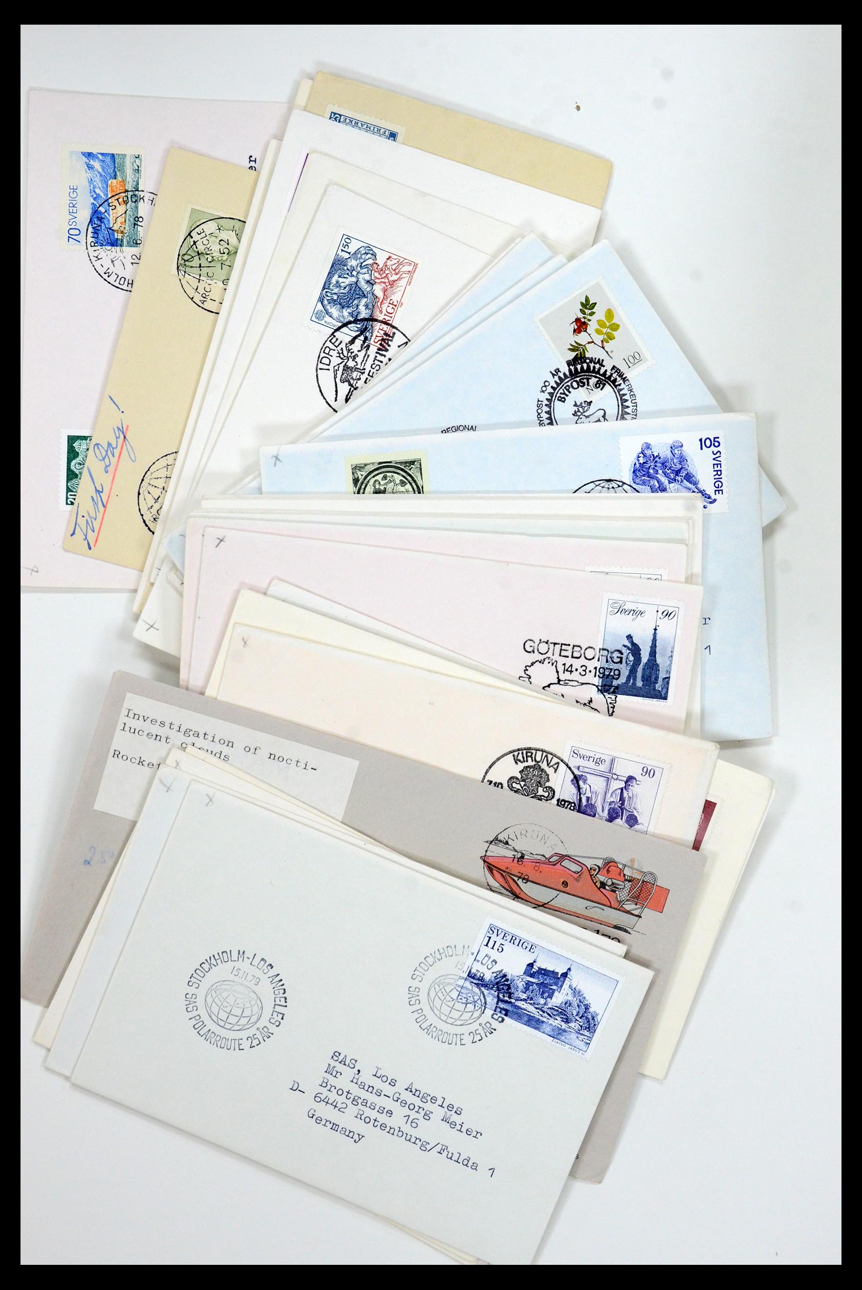 35629 004 - Postzegelverzameling 35629 Motief Noord en Zuid Pool.