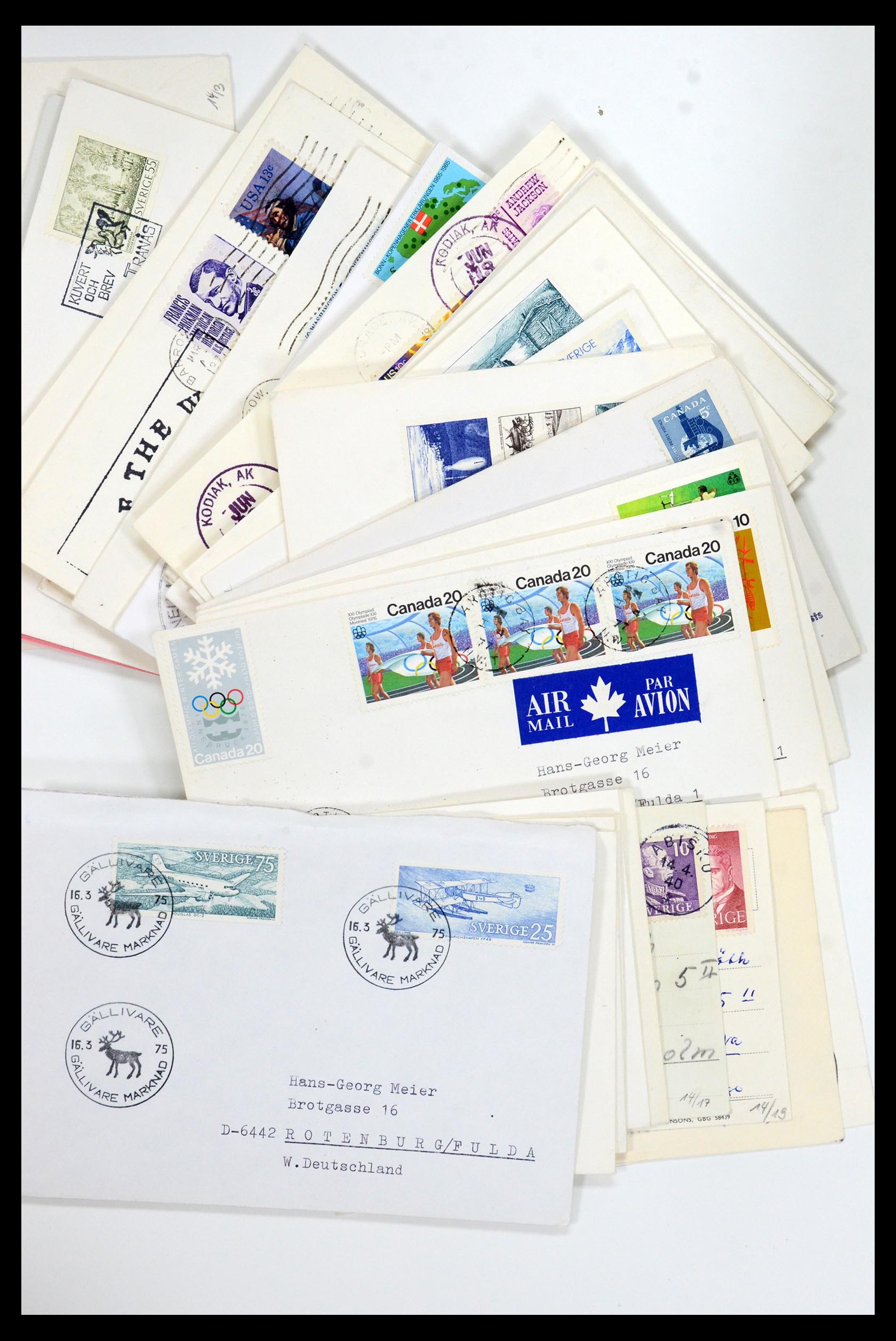 35629 009 - Postzegelverzameling 35629 Motief Noord en Zuid Pool.