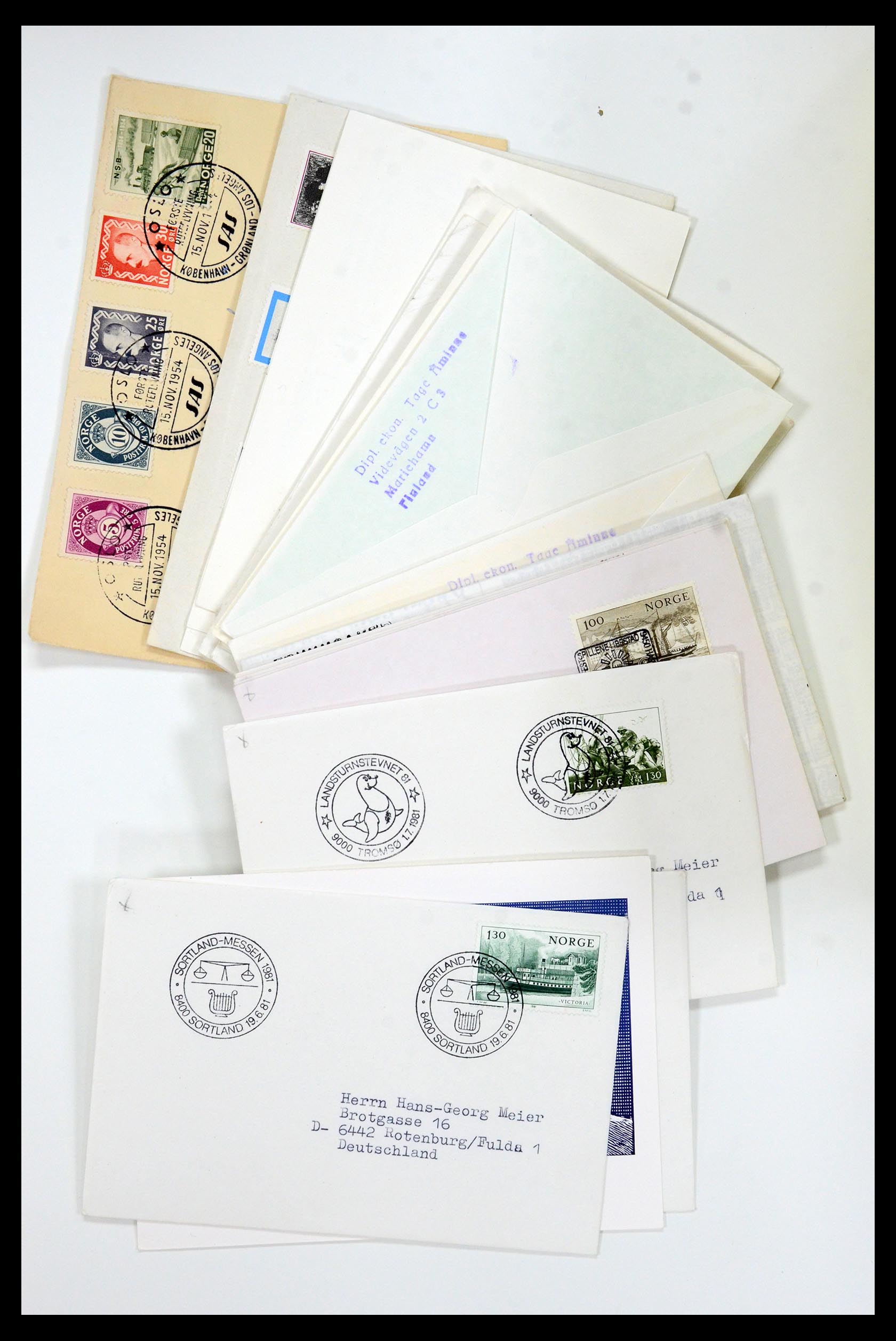 35629 015 - Postzegelverzameling 35629 Motief Noord en Zuid Pool.
