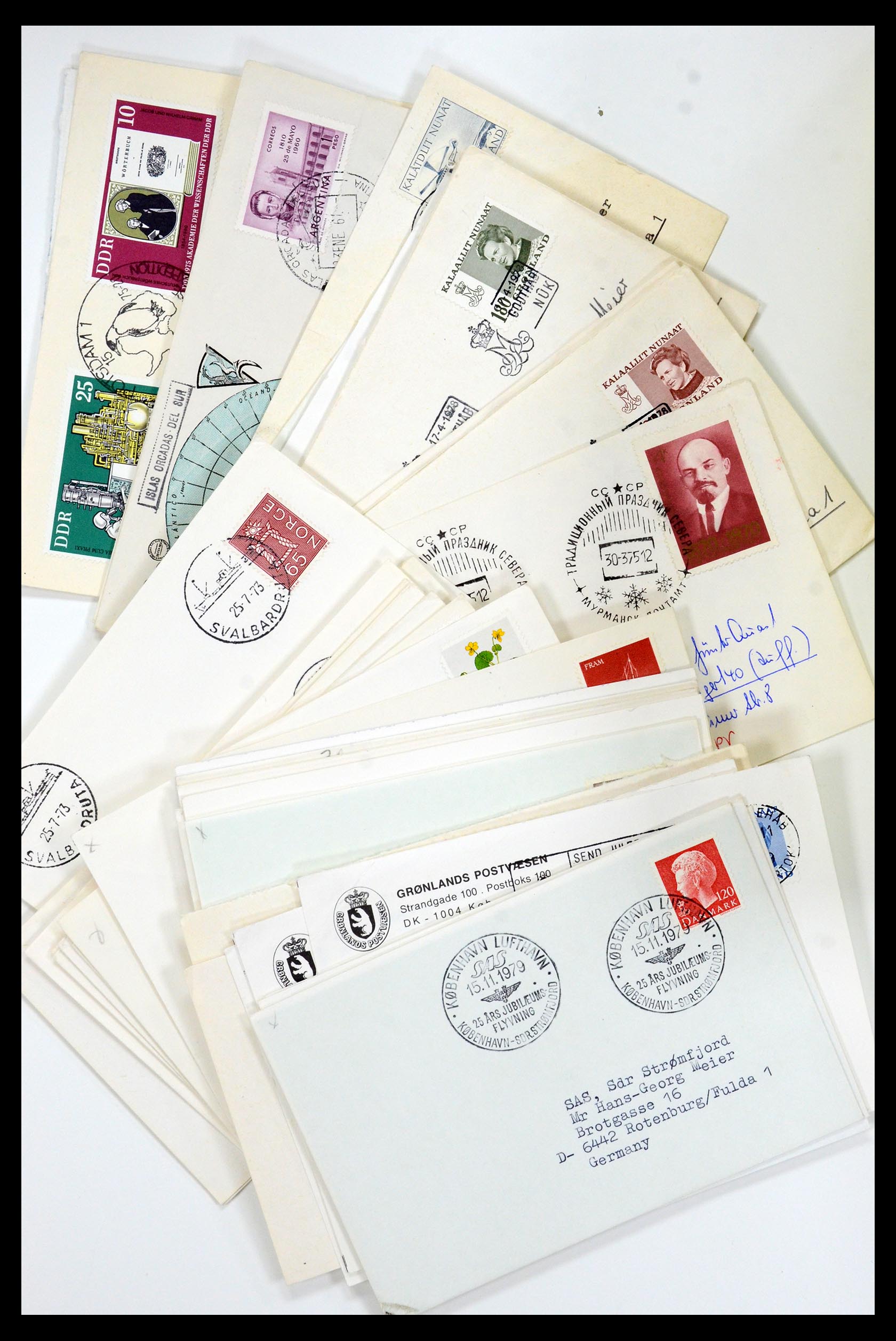 35629 017 - Postzegelverzameling 35629 Motief Noord en Zuid Pool.