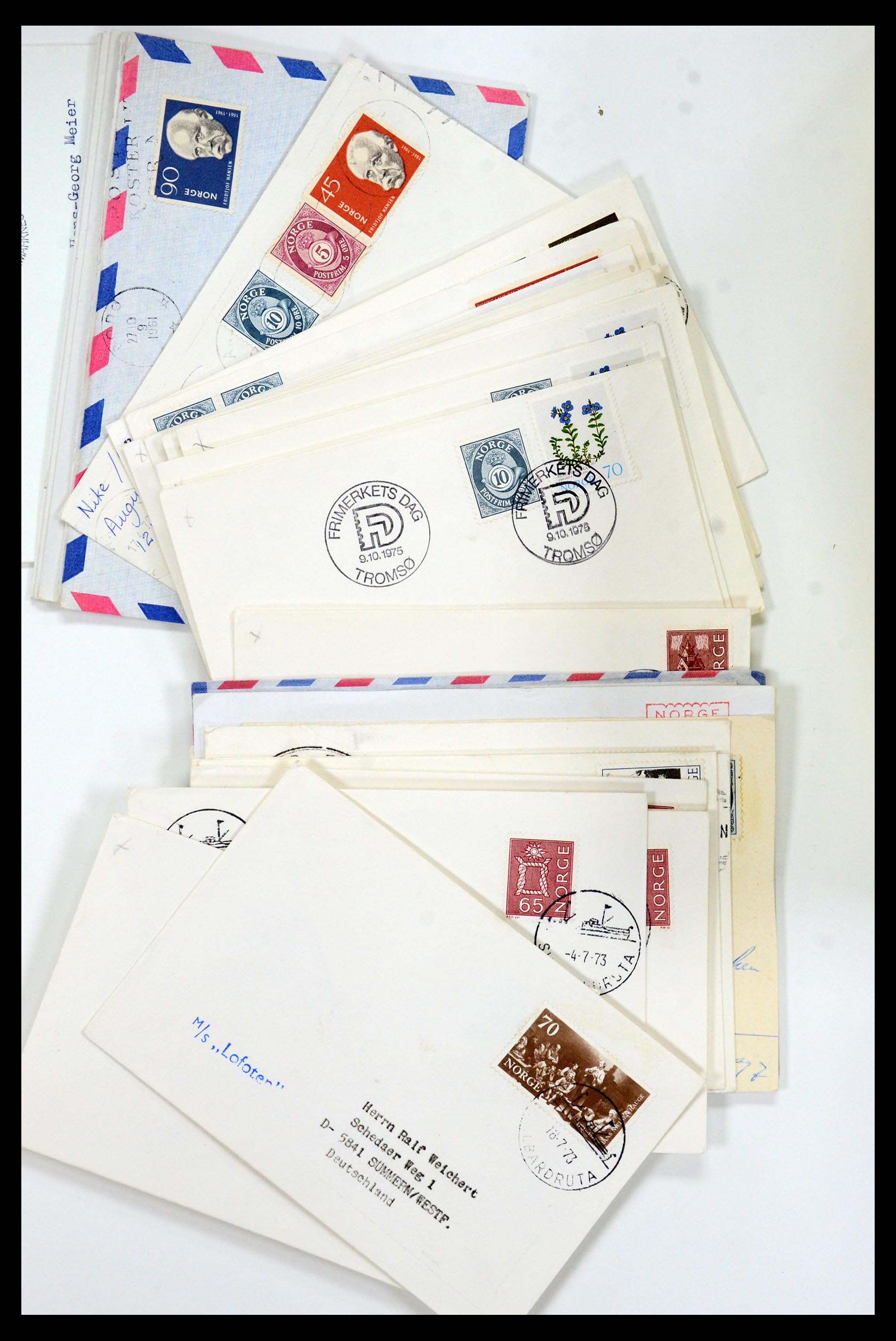 35629 018 - Postzegelverzameling 35629 Motief Noord en Zuid Pool.