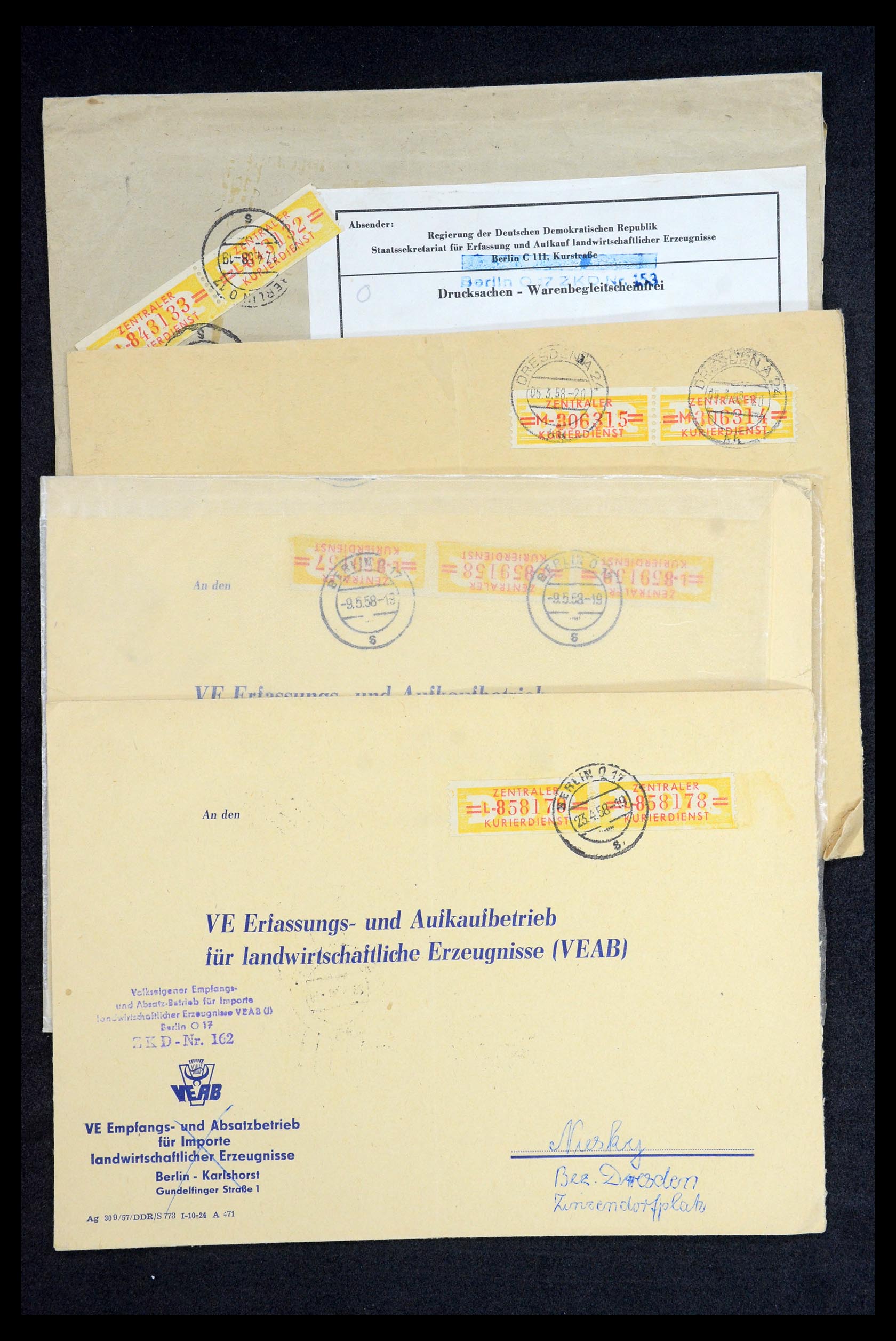 35652 002 - Postzegelverzameling 35652 DDR dienstbrieven 1954-1968.