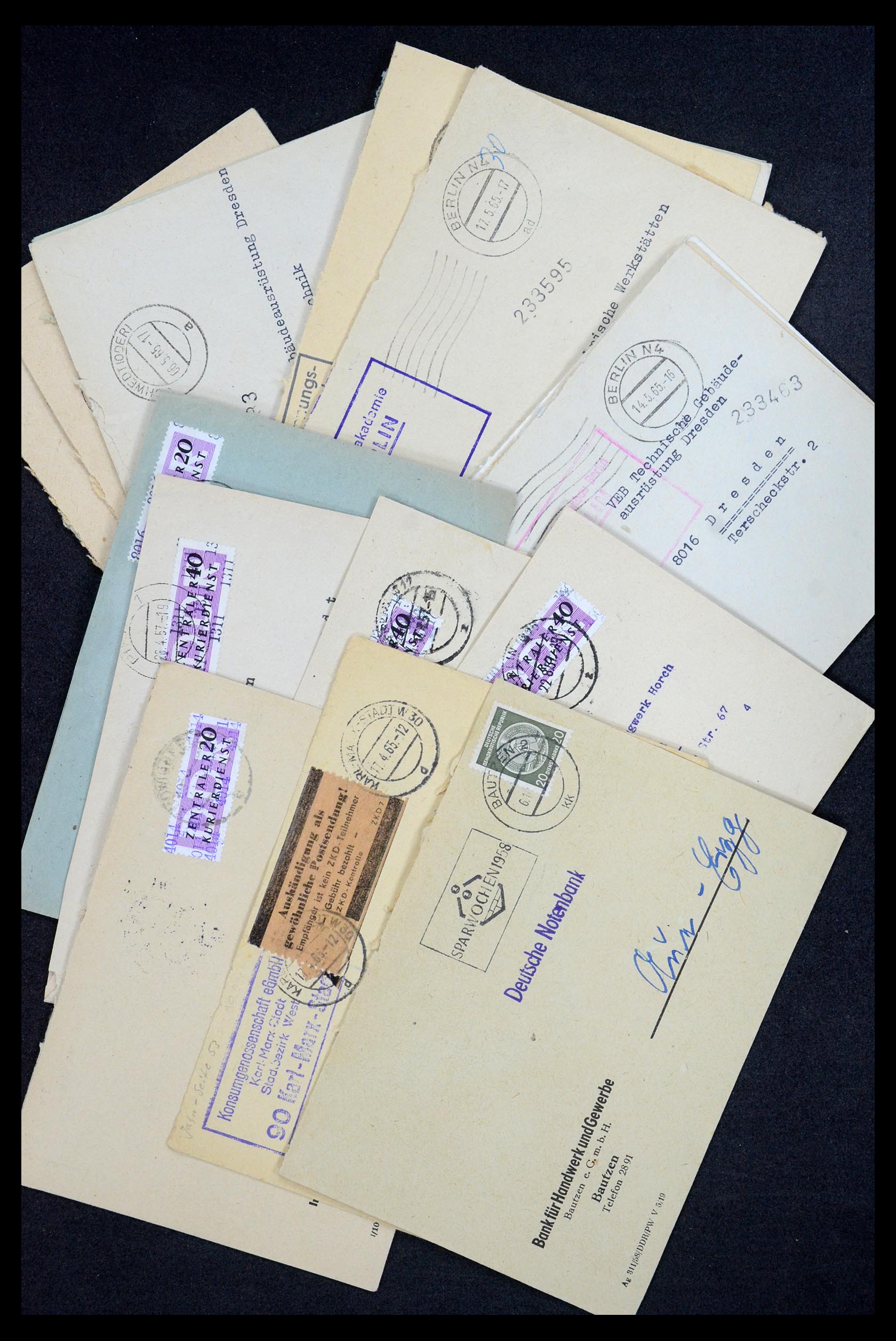 35652 012 - Postzegelverzameling 35652 DDR dienstbrieven 1954-1968.