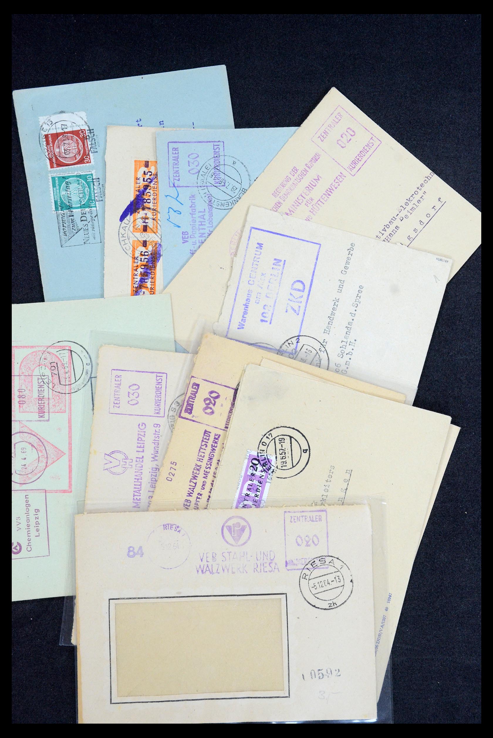 35652 013 - Postzegelverzameling 35652 DDR dienstbrieven 1954-1968.