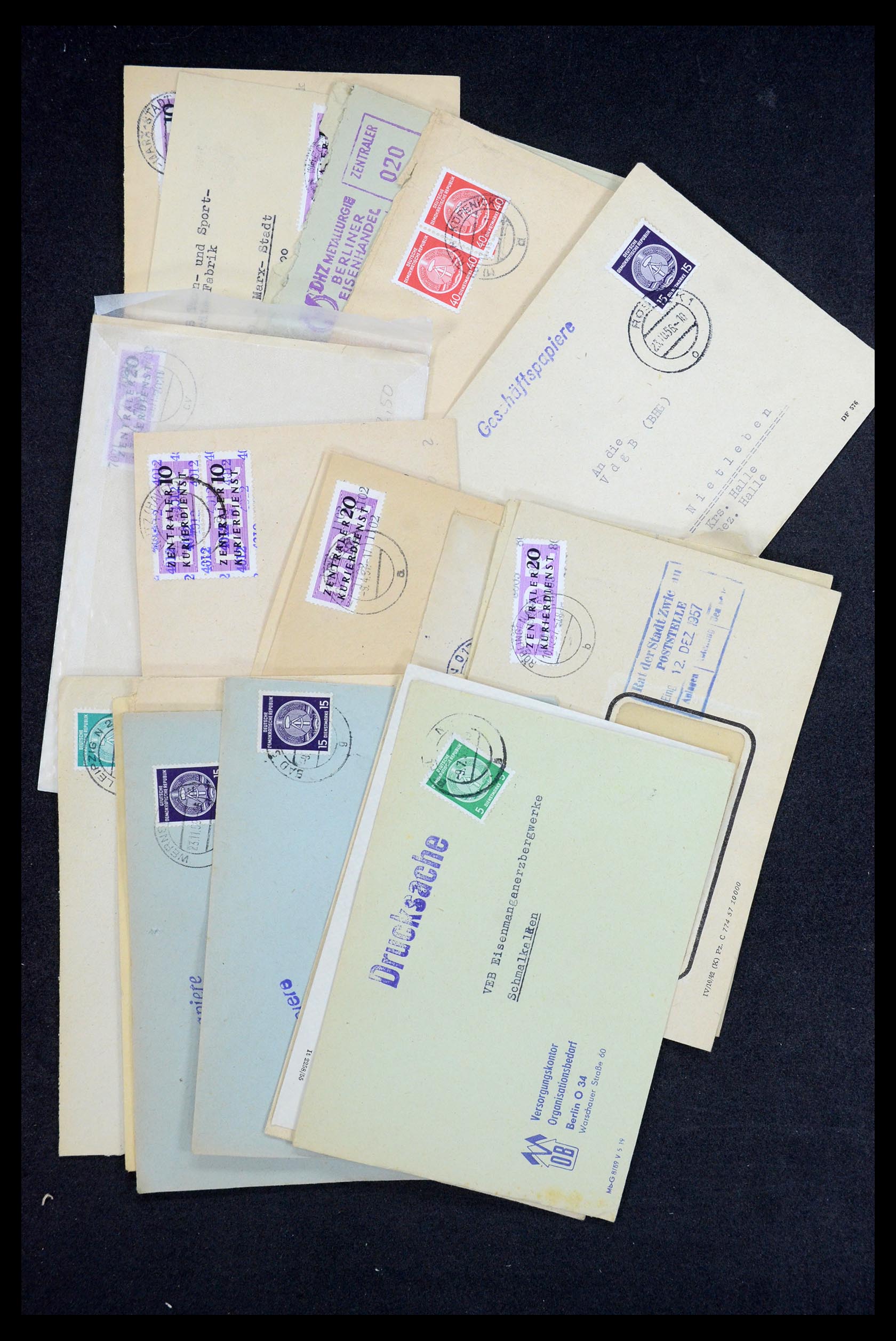 35652 025 - Postzegelverzameling 35652 DDR dienstbrieven 1954-1968.