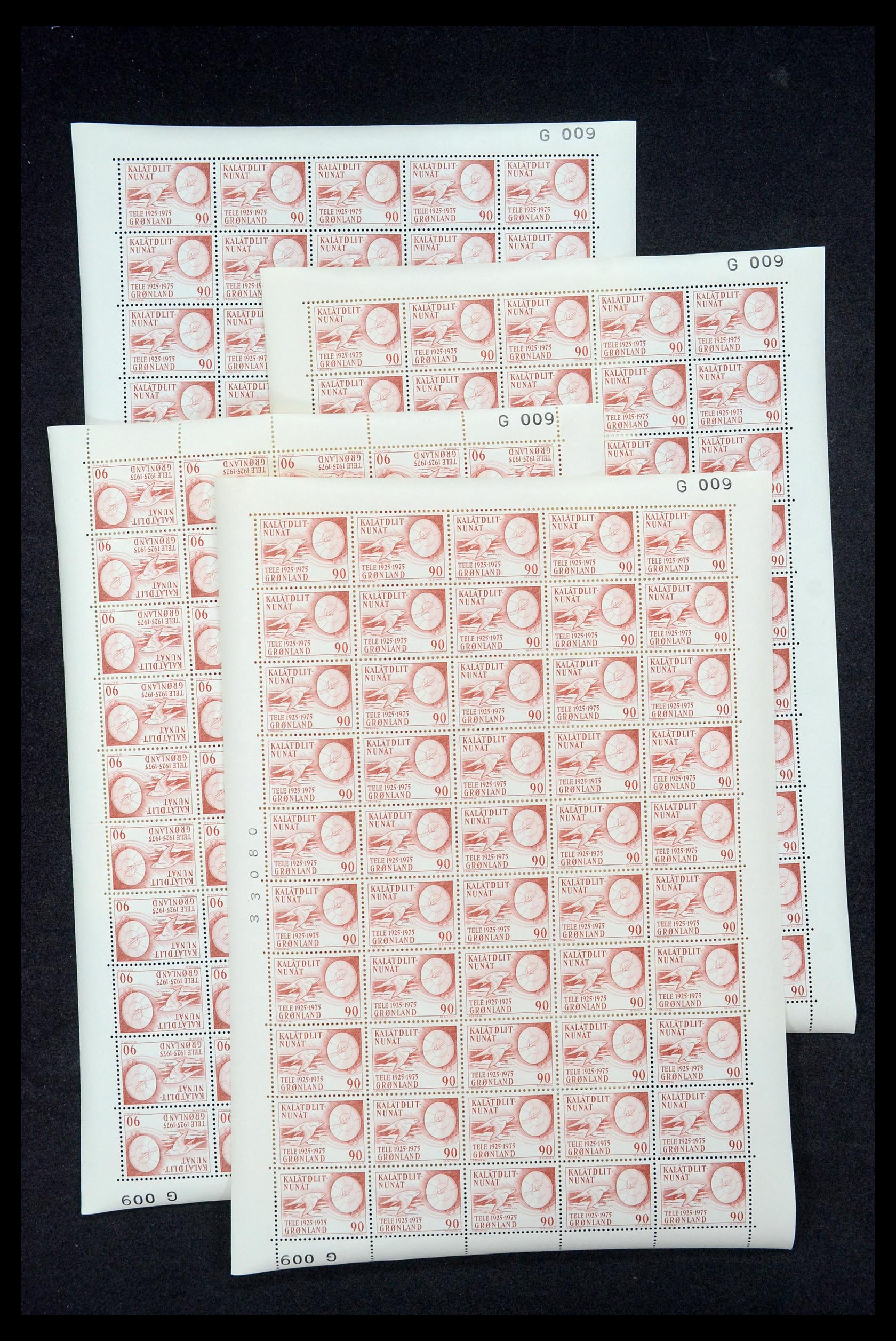 35664 083 - Stamp Collection 35664 Greenland 1961-1977.