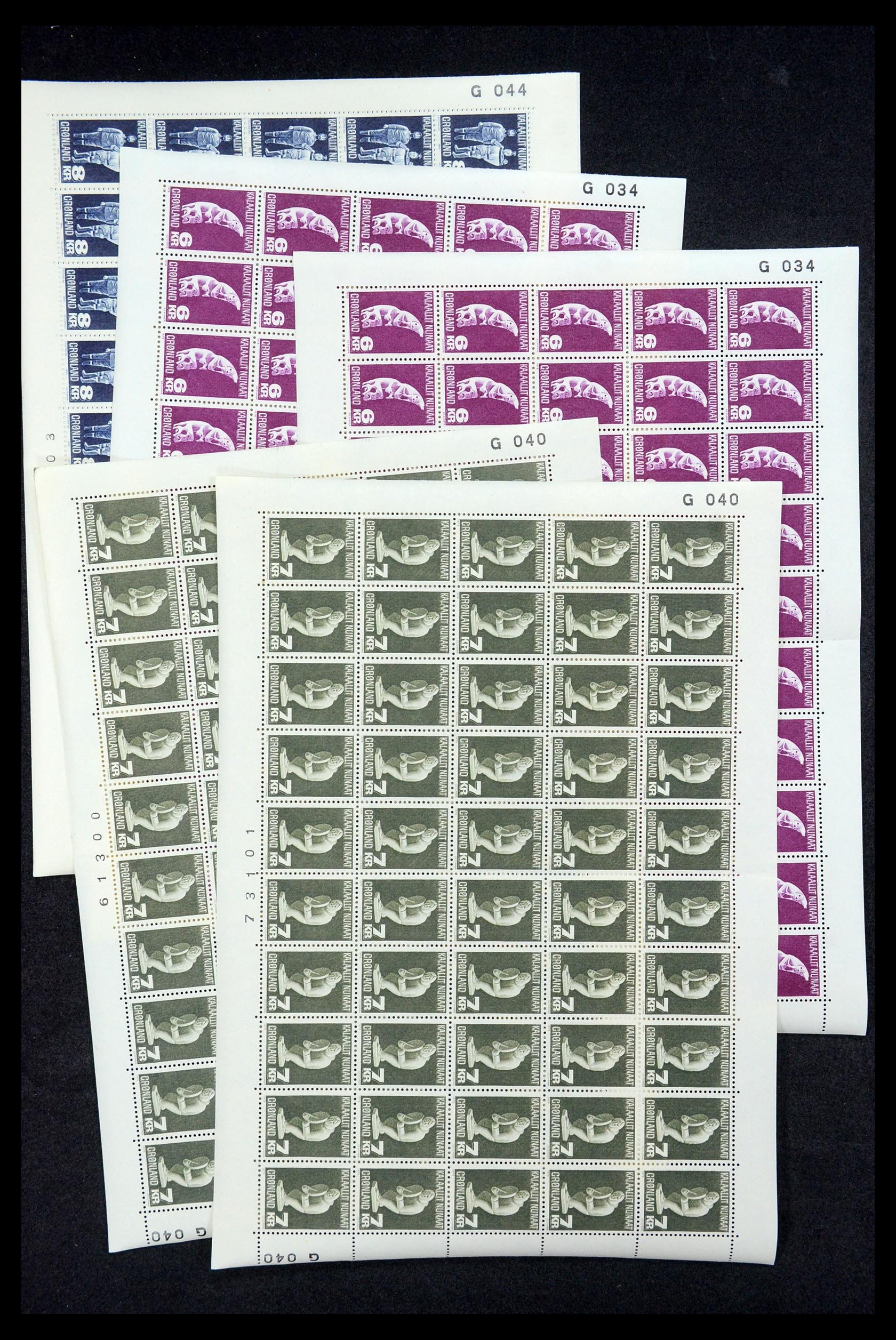 35664 086 - Stamp Collection 35664 Greenland 1961-1977.