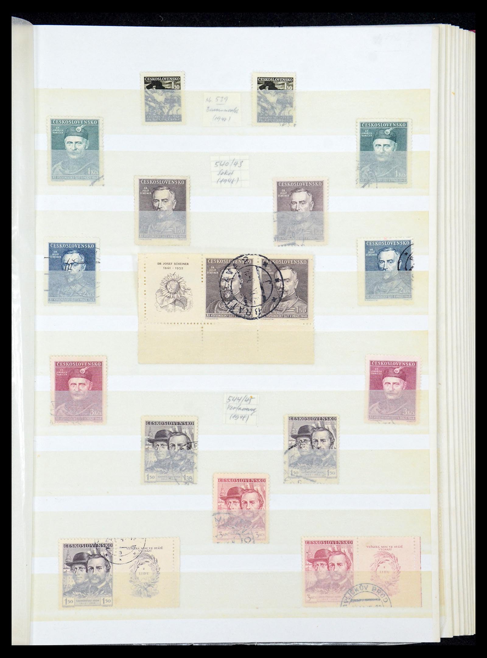 35672 056 - Postzegelverzameling 35672 Tsjechoslowakije 1918-1970.