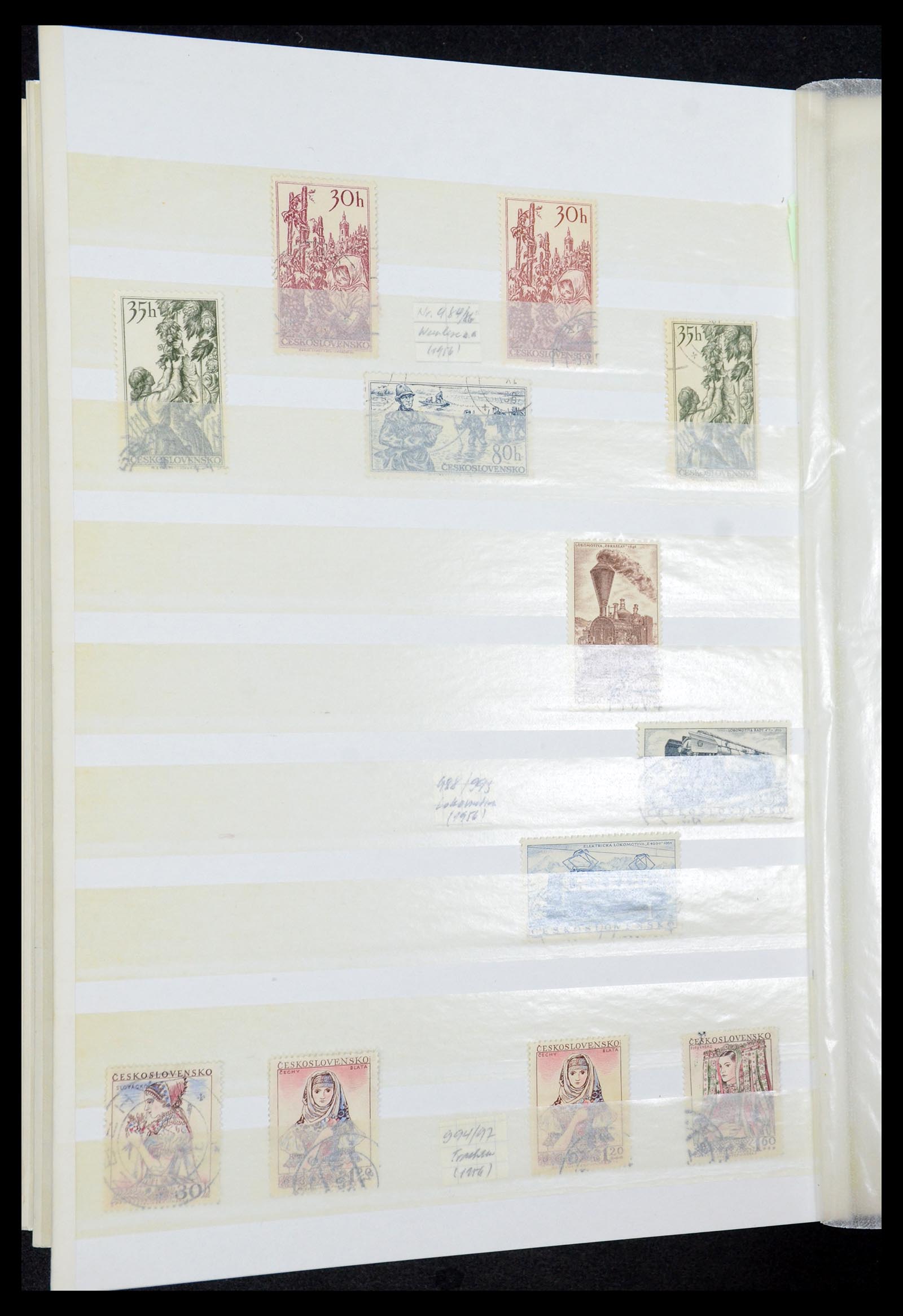35672 087 - Postzegelverzameling 35672 Tsjechoslowakije 1918-1970.